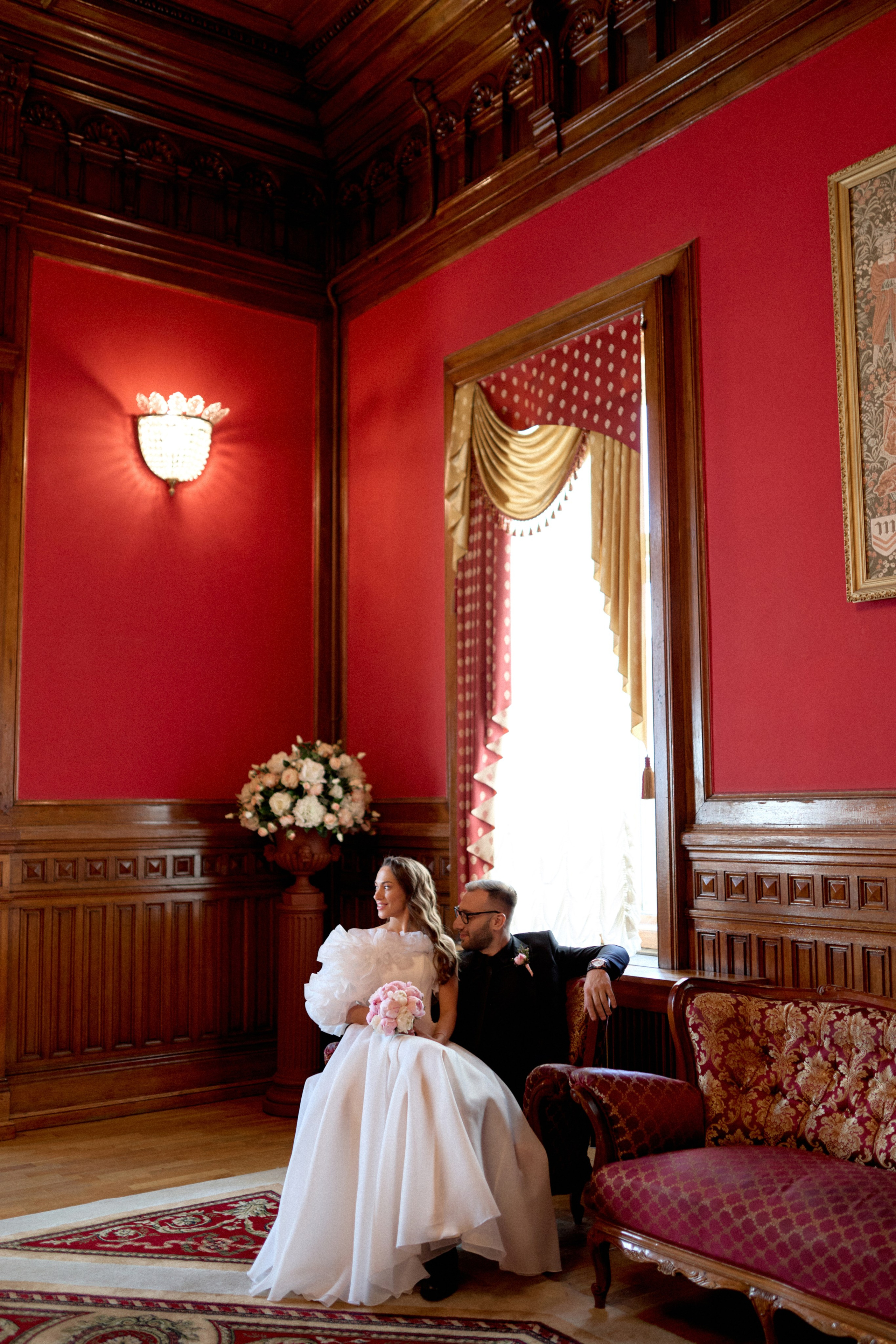 Свадебная фотосессия на катере в Санкт-Петербурге. Сестры Карабаза. Фотографы и ретушеры в Москве и Санкт-Петербурге