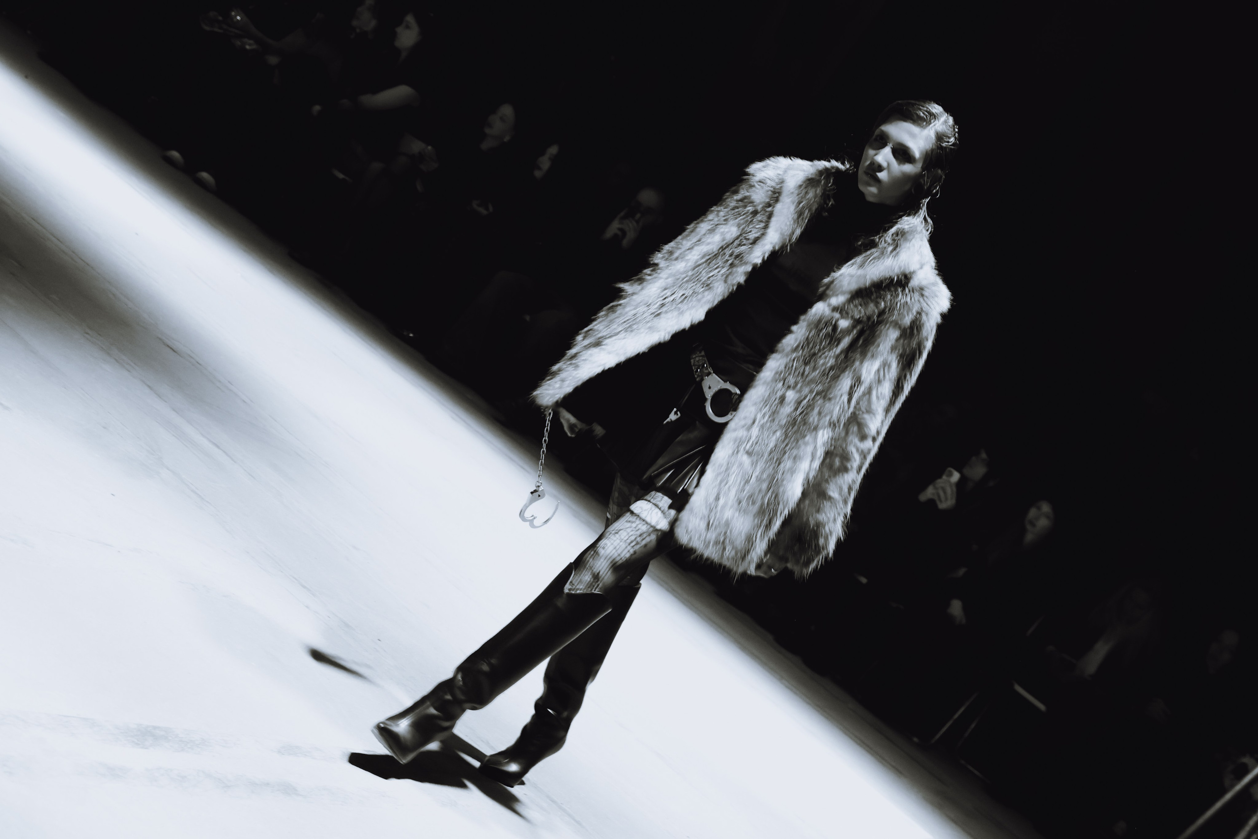 AUXI HAOS`25. Fashion Фотограф в СПб Yana Kochkina