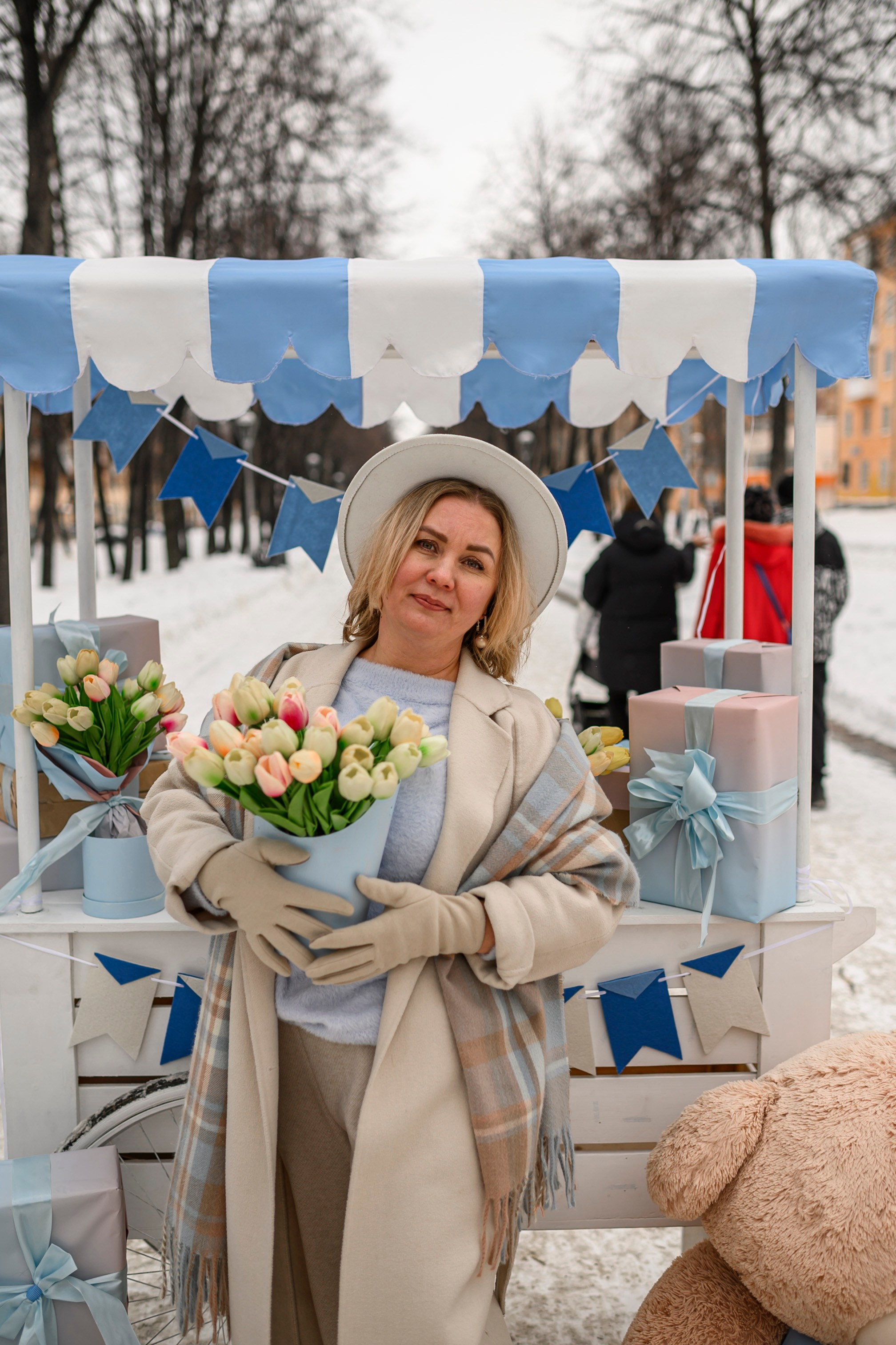 ВЕСЕННЯЯ ЛАВКА. Семейный фотограф Екатеринбург Лора Мур