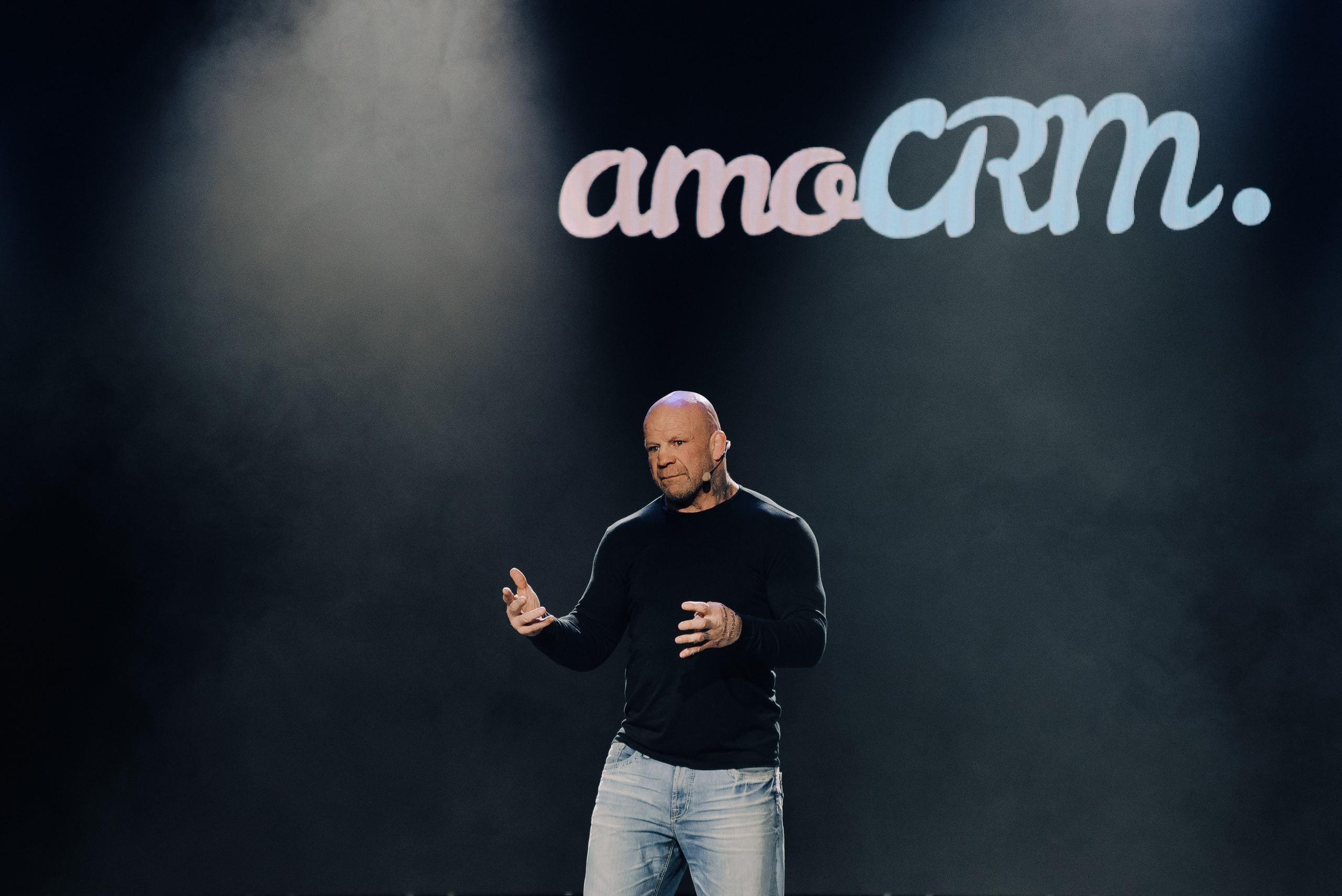 КОНФЕРЕНЦИЯ AMO CRM SIPUNI. Репортажный фотограф Зуев Роман г. Челябинск