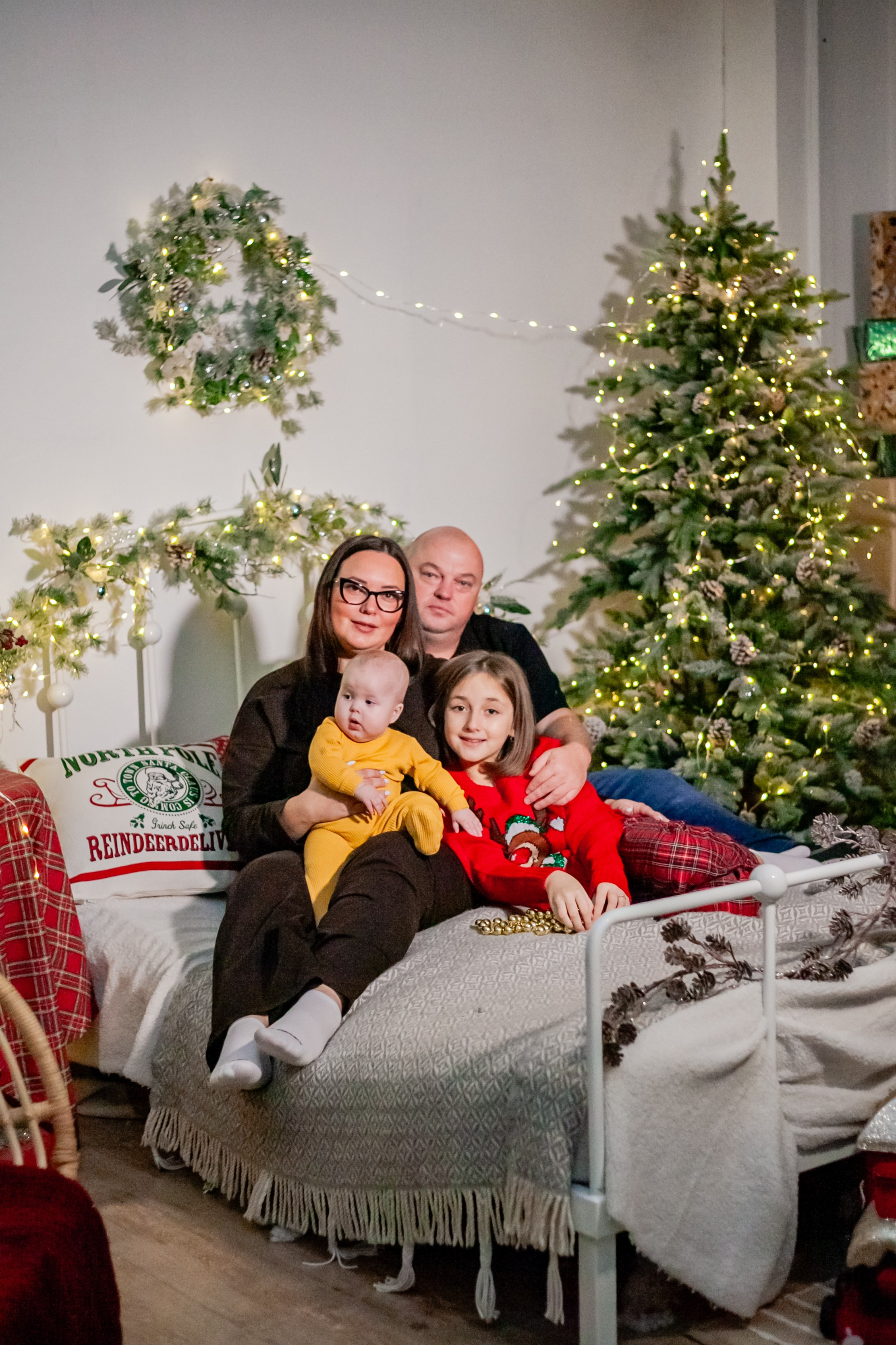 Ульяна и ее семья новый год 2024. Свадебный и семейный фотограф в Армавире