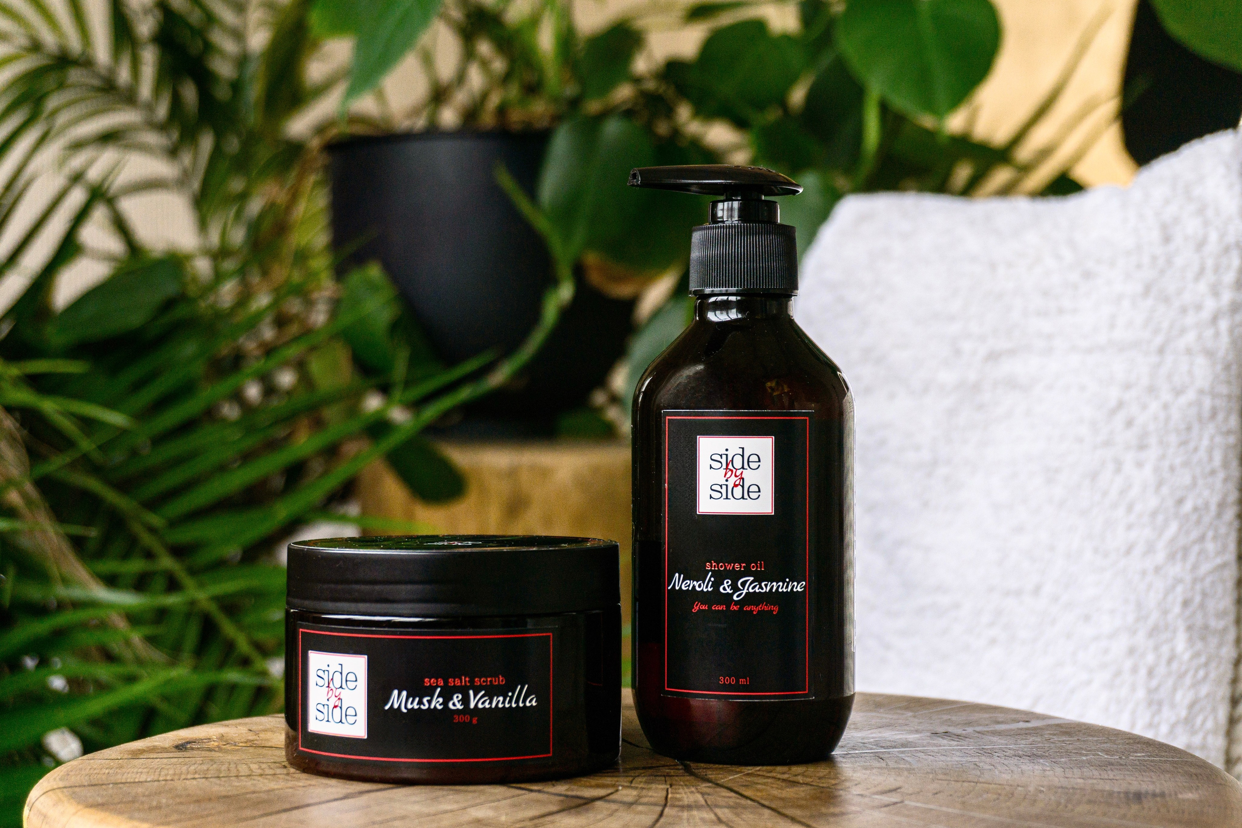 Side by side. Фотограф