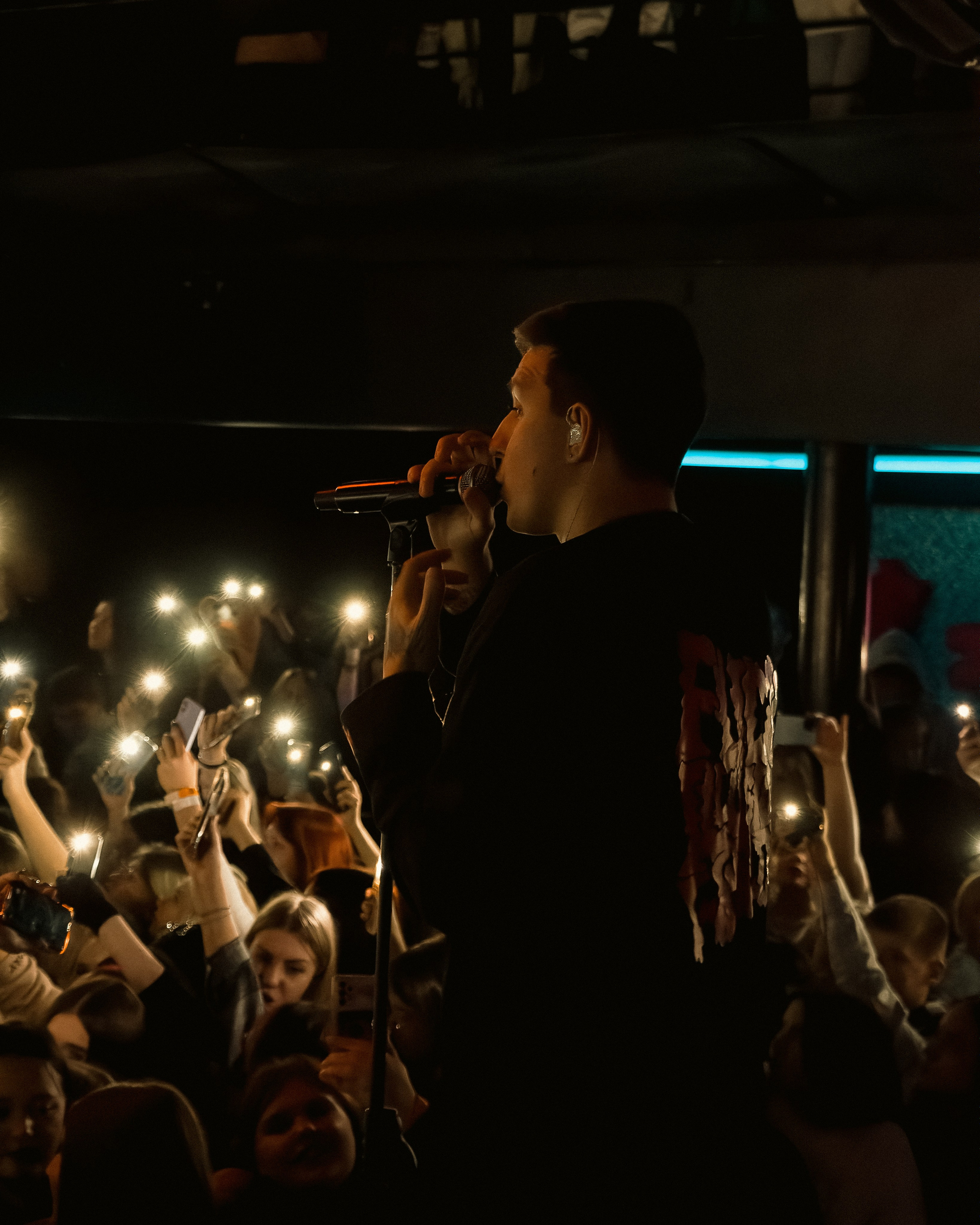 Концерт Мазелова. Фотограф Артём Ющенко