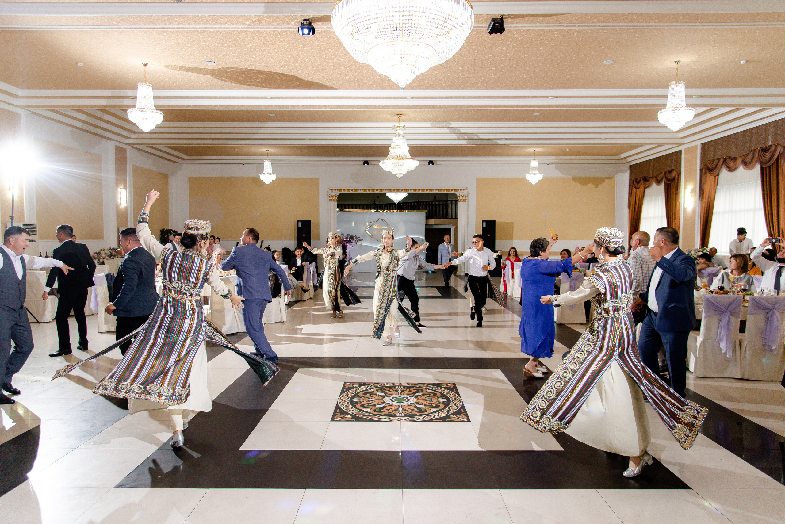 TOREHAN & ARAYLYM. Ельжан Куттыгожин