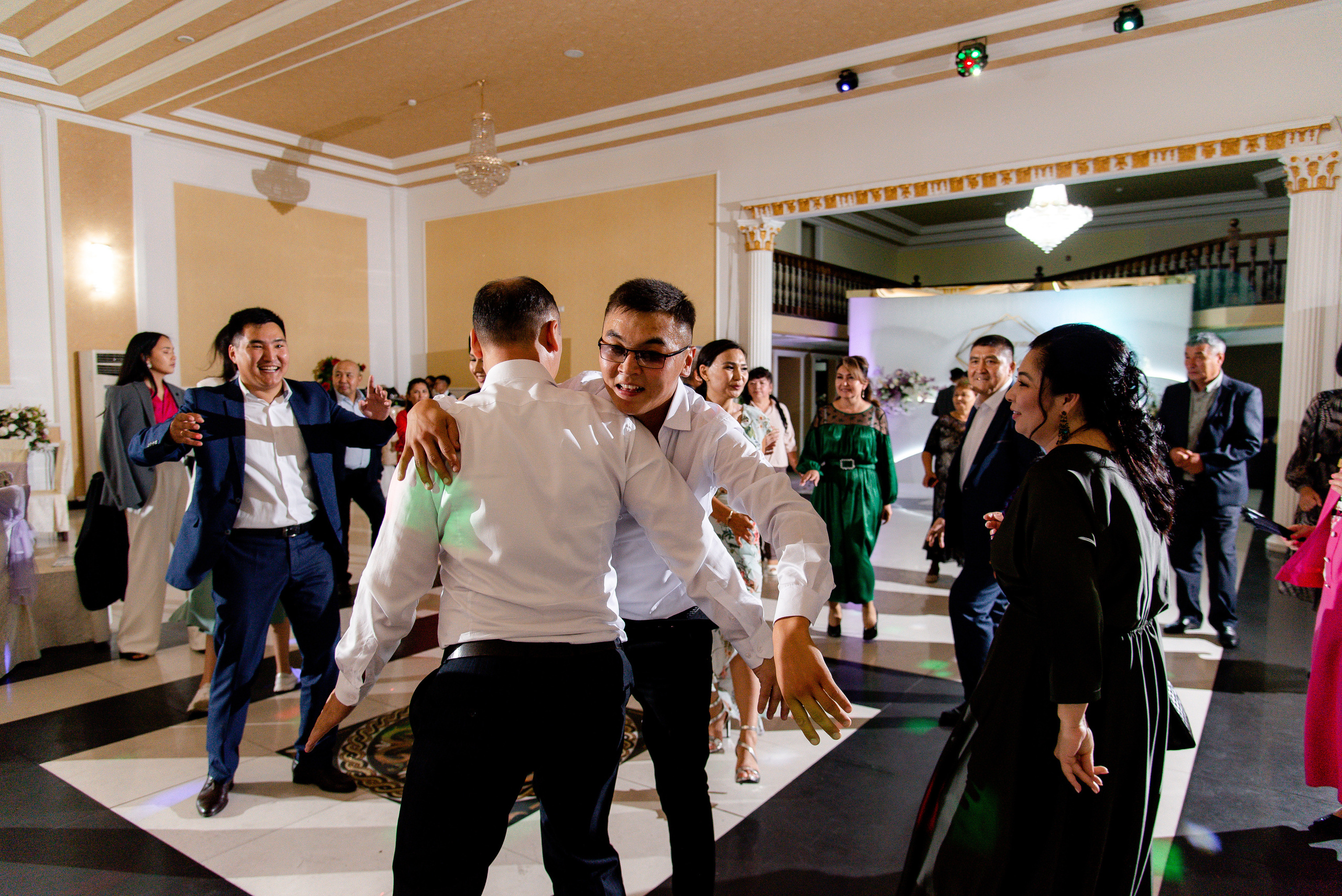 TOREHAN & ARAYLYM. Ельжан Куттыгожин