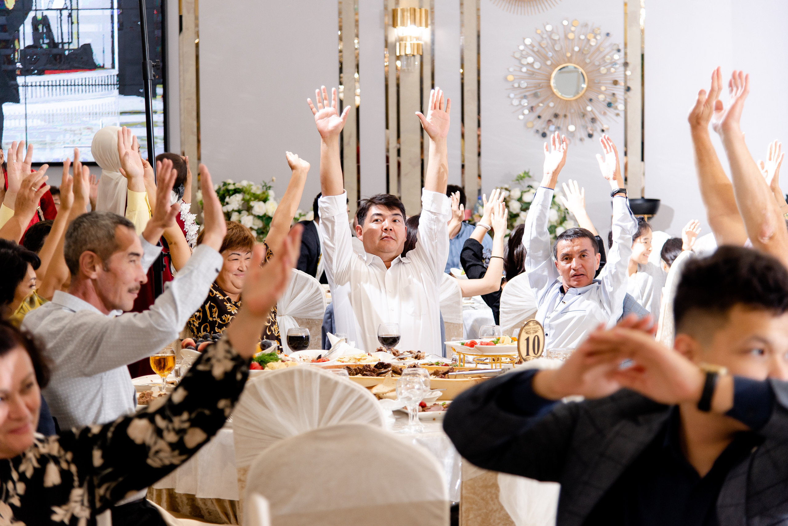 SANZHAR & SALTANAT. Ельжан Куттыгожин