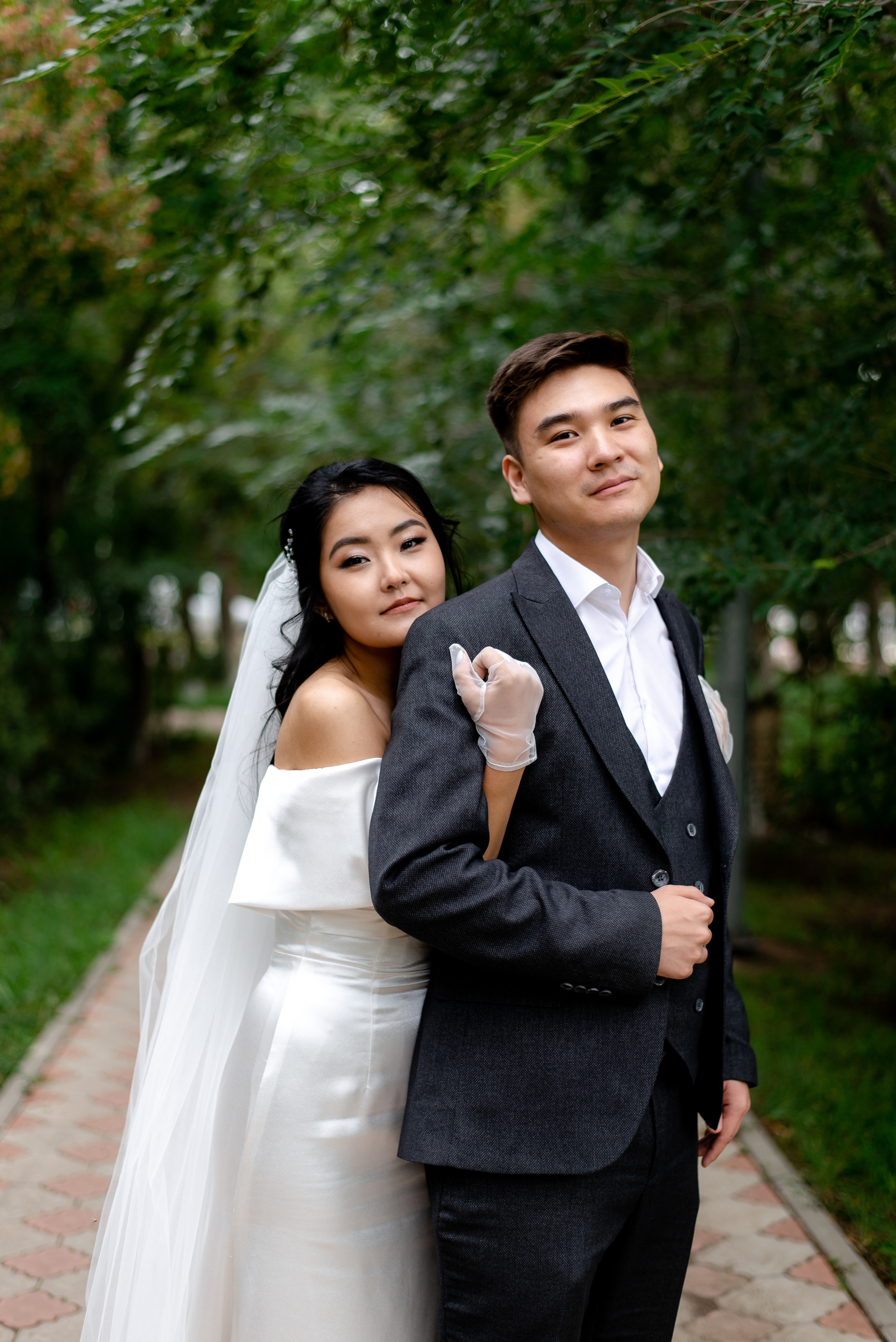 SANZHAR & SALTANAT. Ельжан Куттыгожин