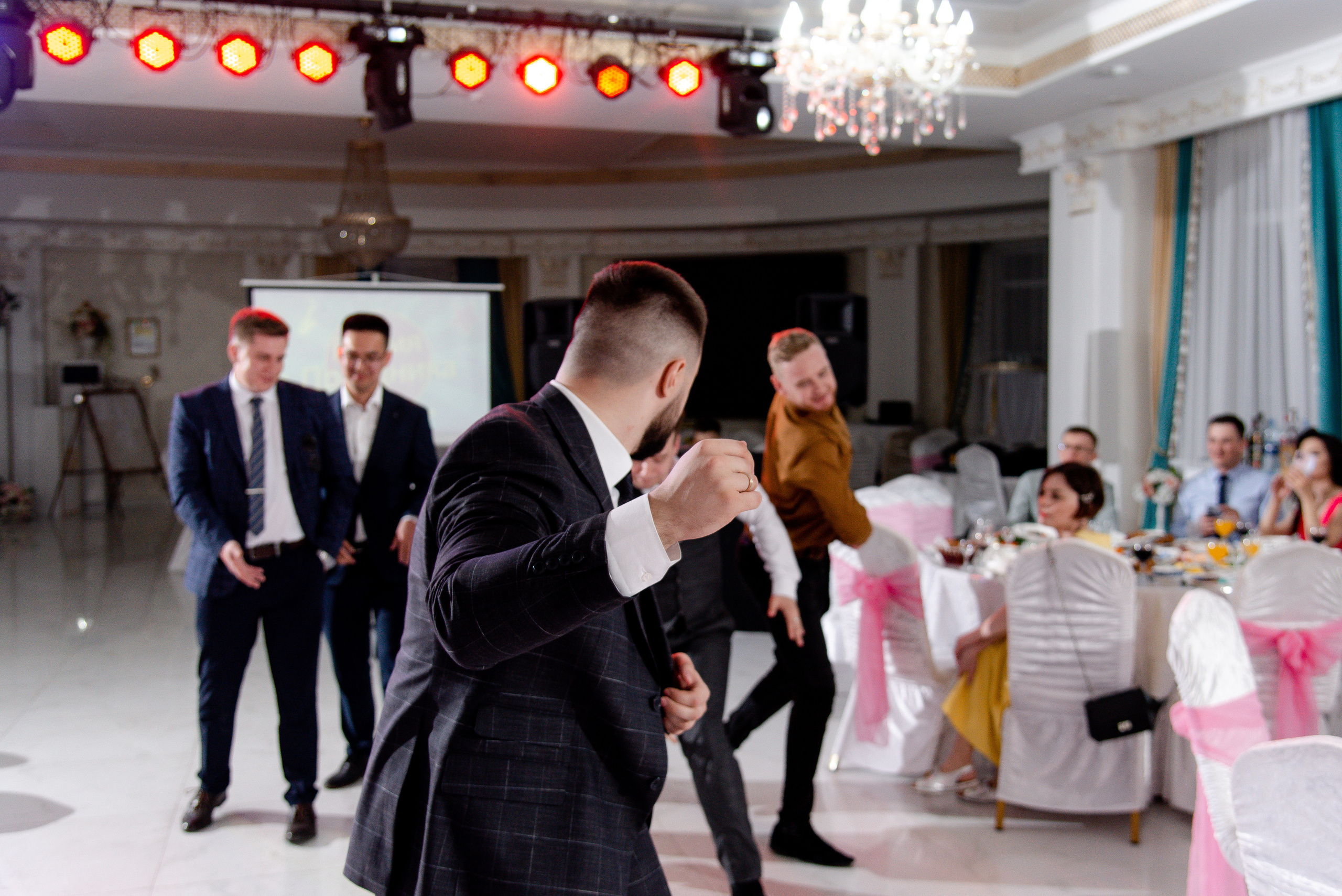 ROMAN & ALENA. Ельжан Куттыгожин