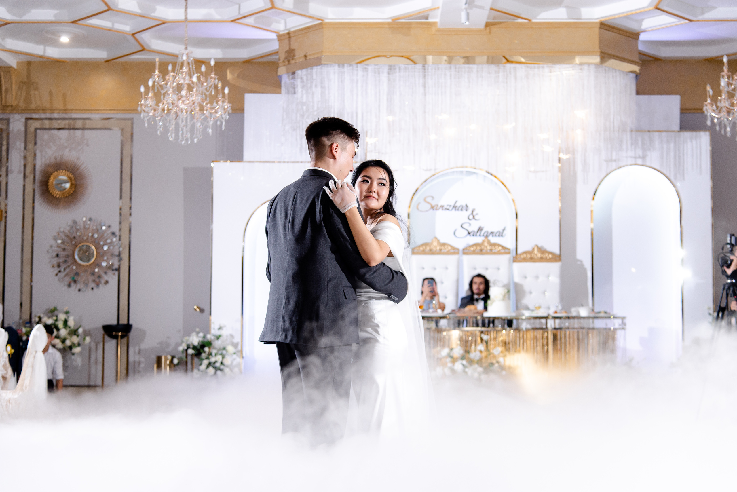 SANZHAR & SALTANAT. Ельжан Куттыгожин