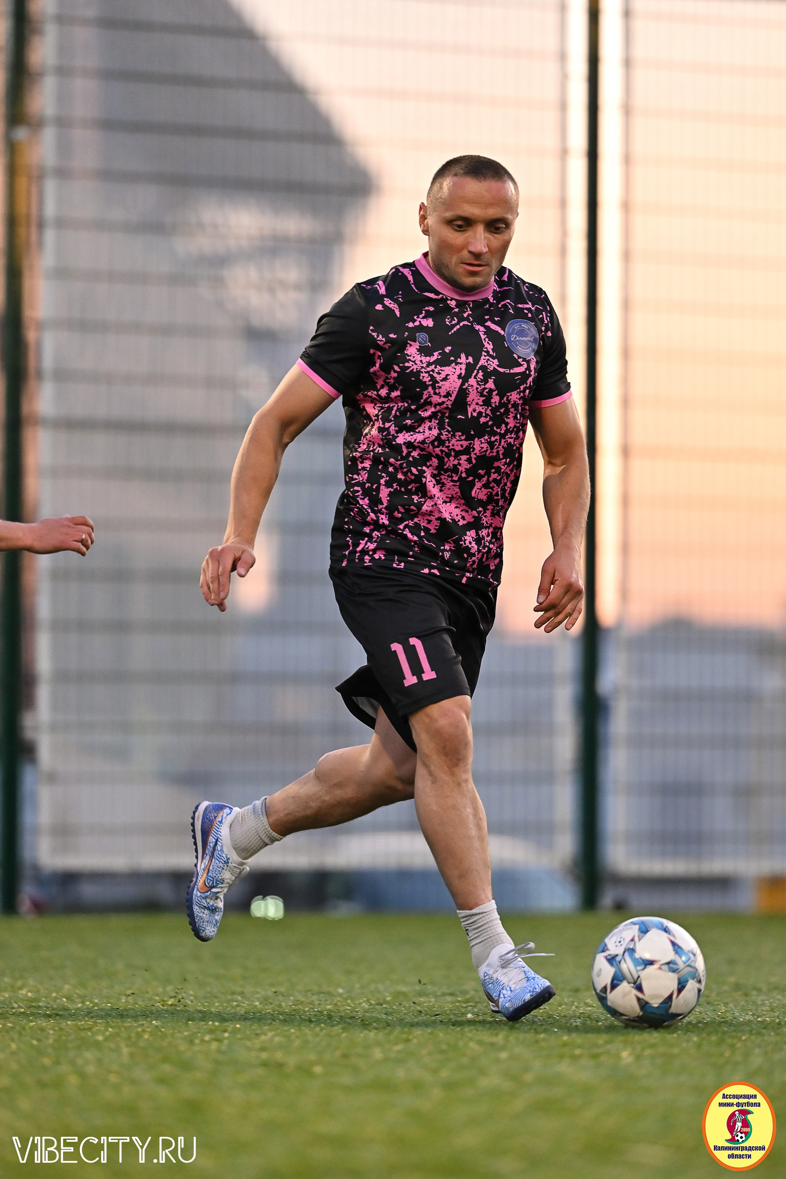 ИГРЫ МИНИ-ФУТБОЛЬНОЙ И КОРПОРАТИВНОЙ ЛИГИ. VIBECITY.RU Вайб Сити Ру Фоторепортажи Фотоотчеты Калининград