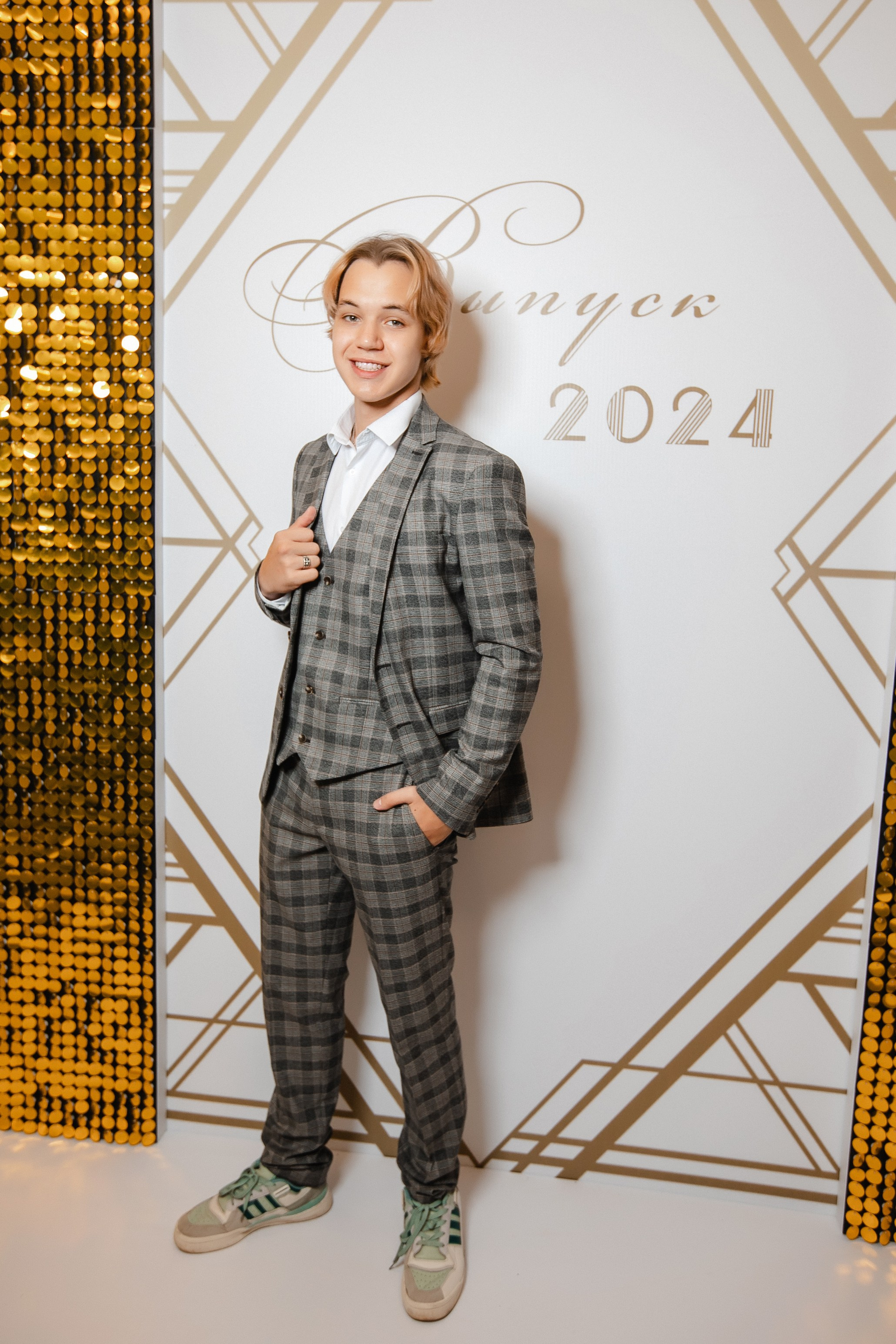 Выпускной Гимназия 1. Роман Урумбаев фотограф Нижневартовск