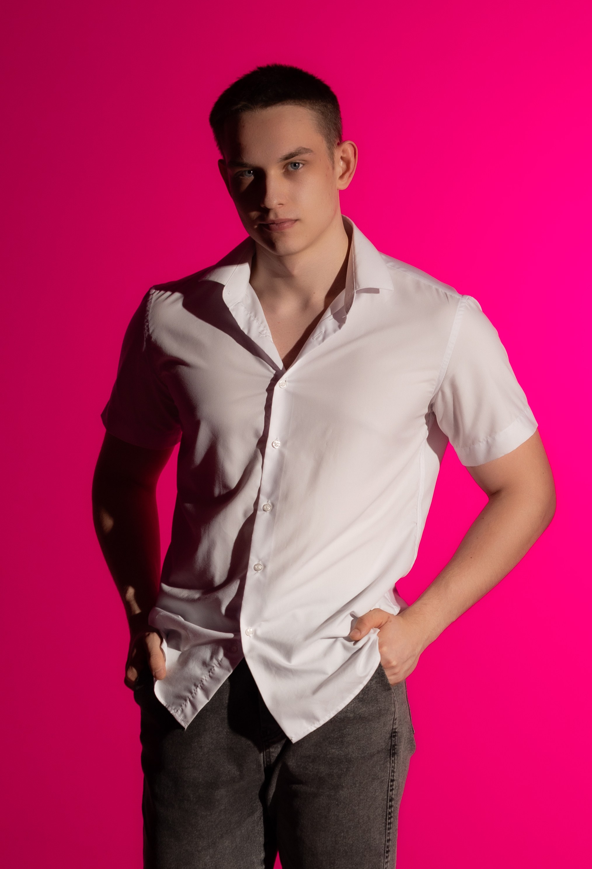 ЦВЕТНОЙ СВЕТ (однотонный). Фото, видео, авторские выпускные альбомы в Нижнем Новгороде