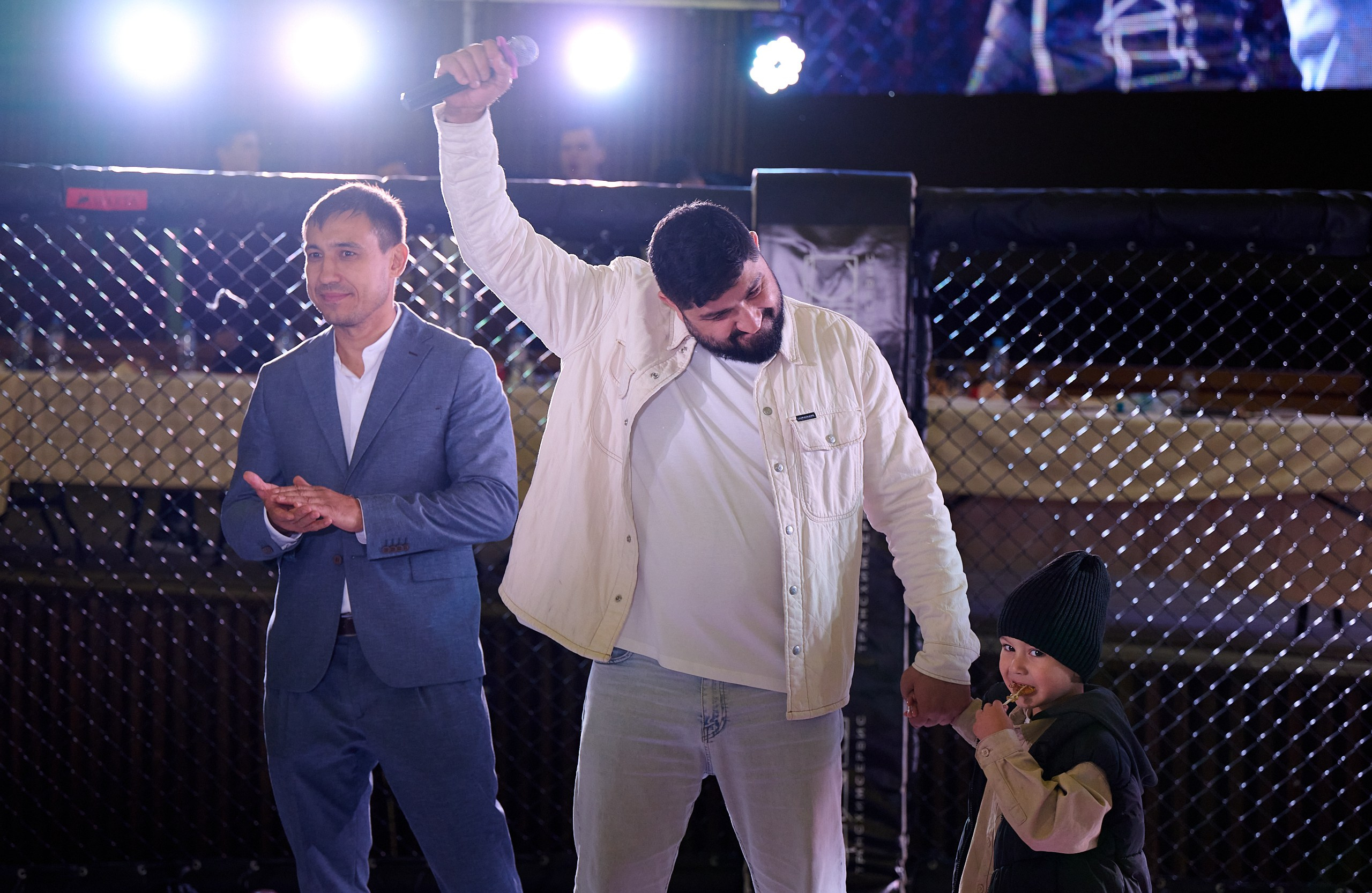 ММА. Битва на Иже-4. Спортивный репортажный фотограф в Ижевске Сергей Мерзляков