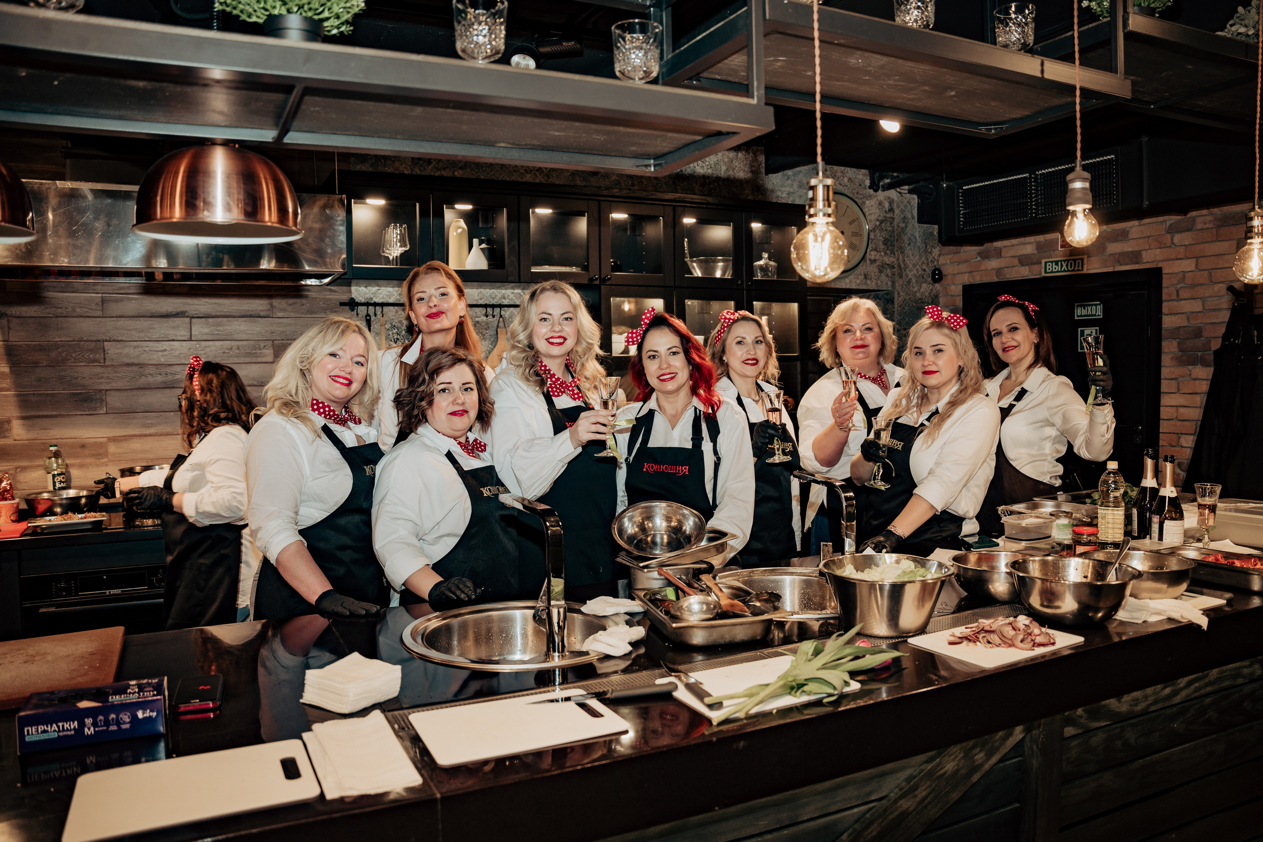 8 марта только так