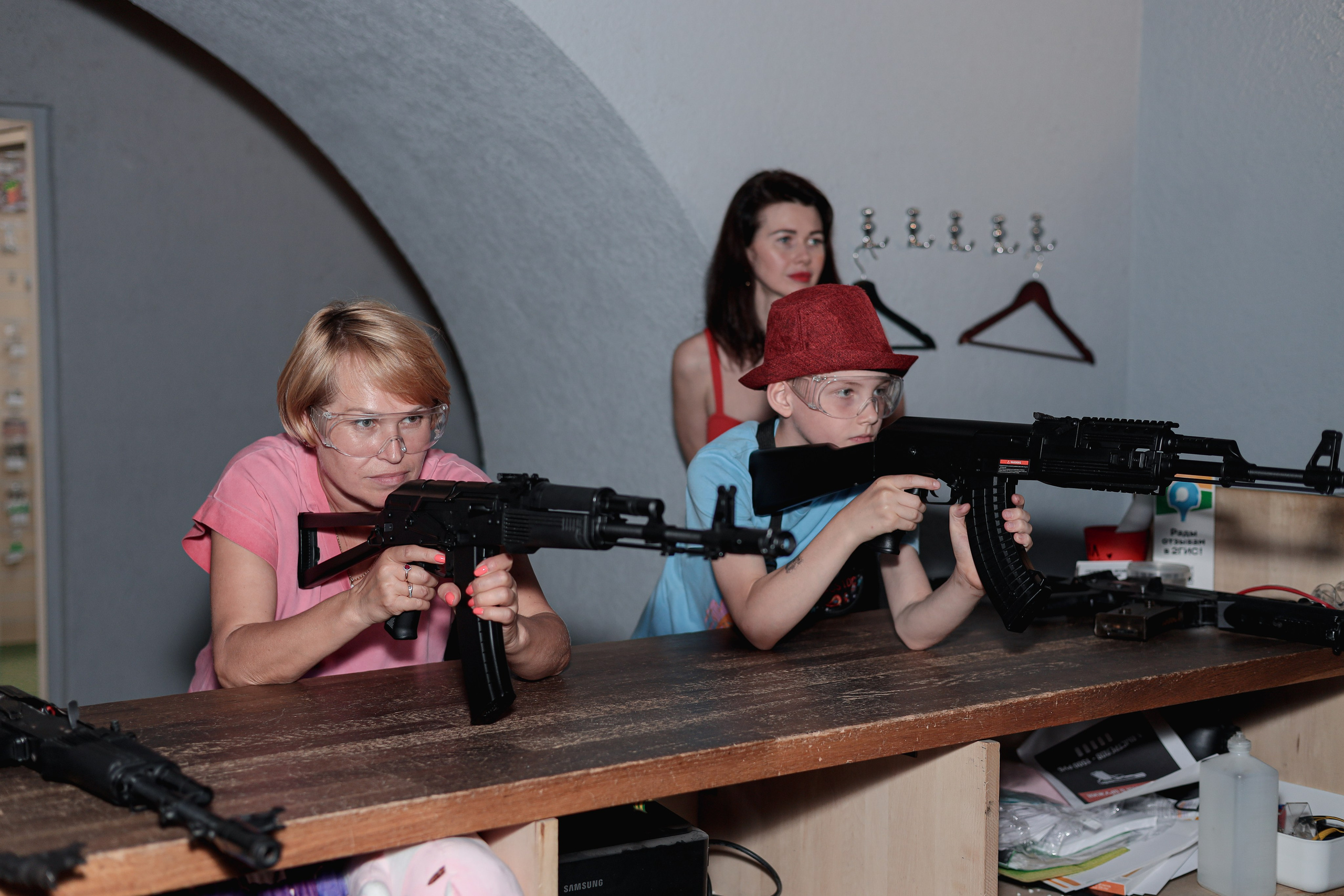 День рождение в стрелковом клубе. Фотограф Надршина Лилия