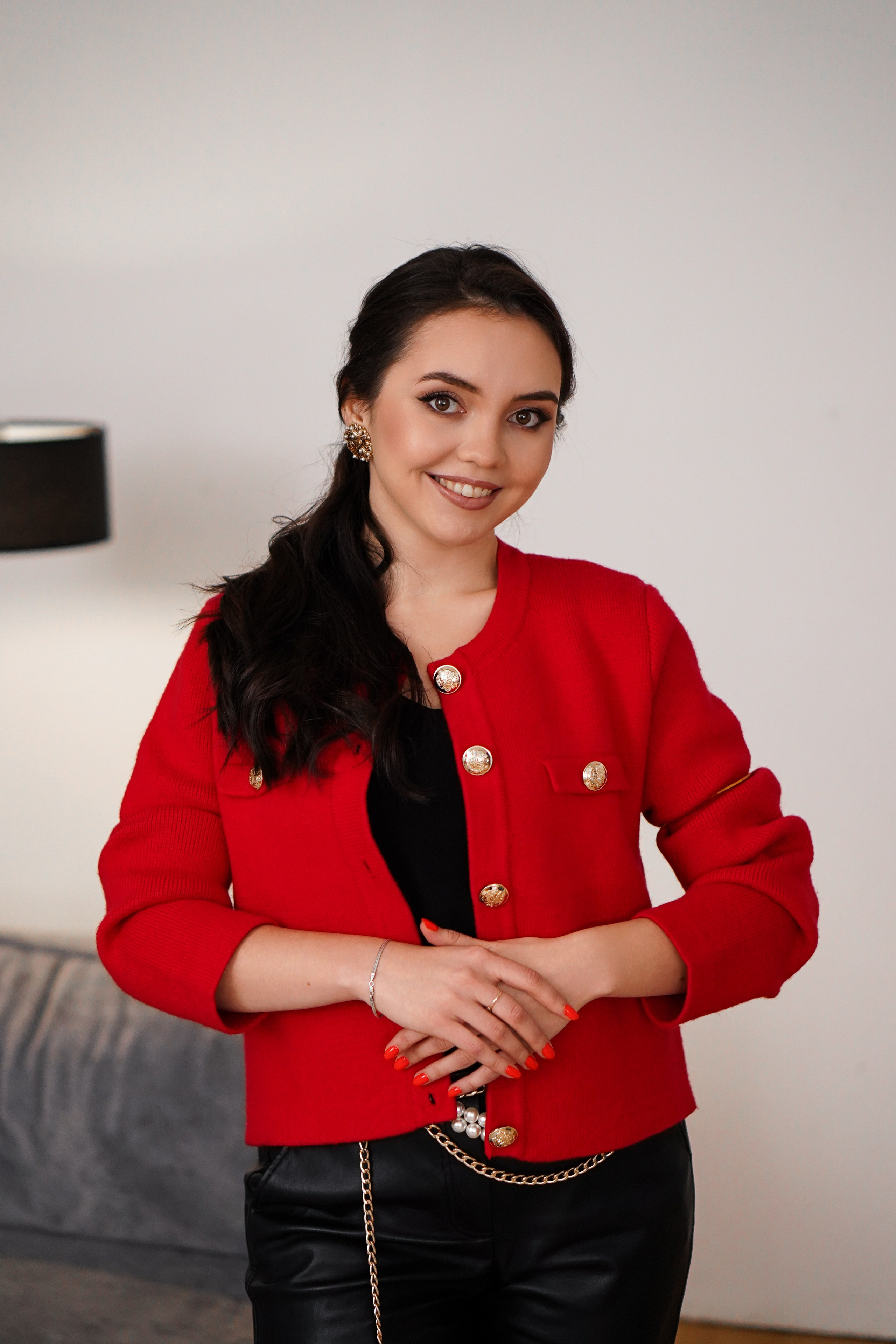 Контент съемка для эксперта по недвижимости Ксении. Контент фотограф Санкт-Петербург Богодухова Лариса