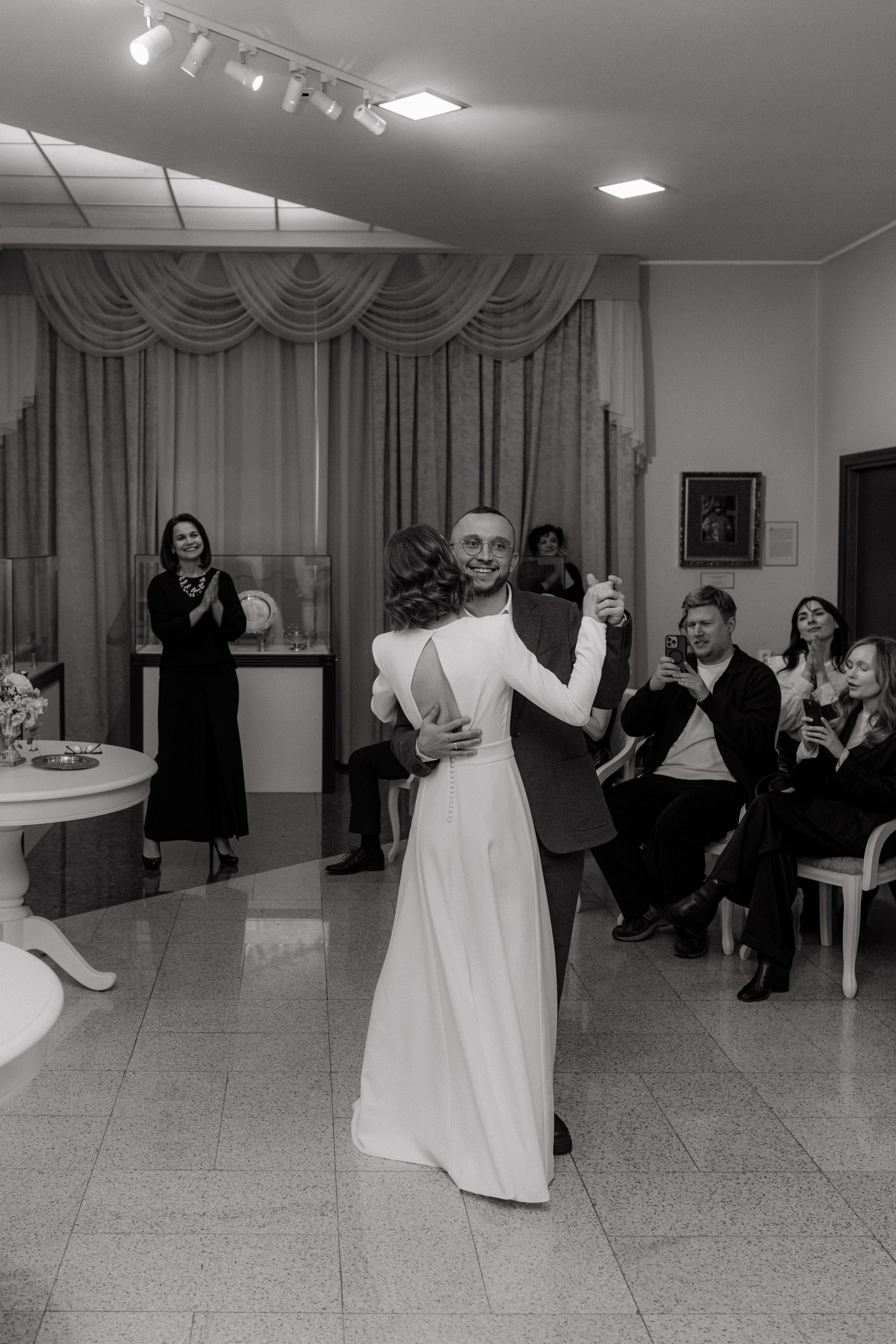 Регистрация Анастасии и Никиты — Краеведческий музей. Свадебный фотограф Екатеринбург/Челябинск — Любовь Волохова