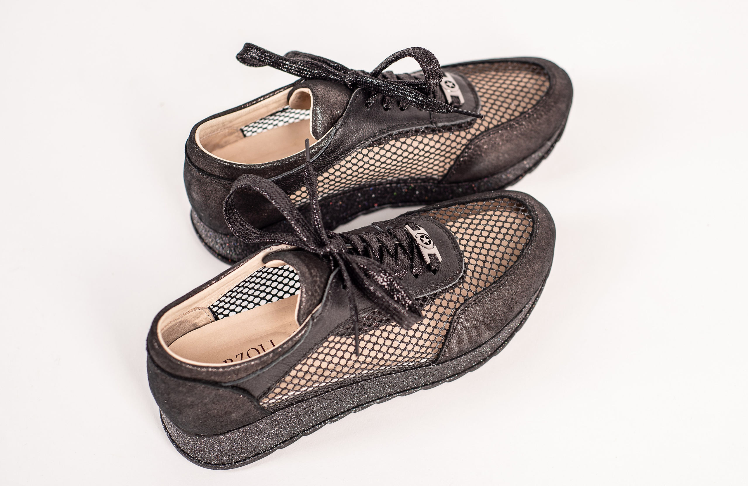 Каталожная съёмка для интернет магазинов. Автопортретная фотостудия в Казани