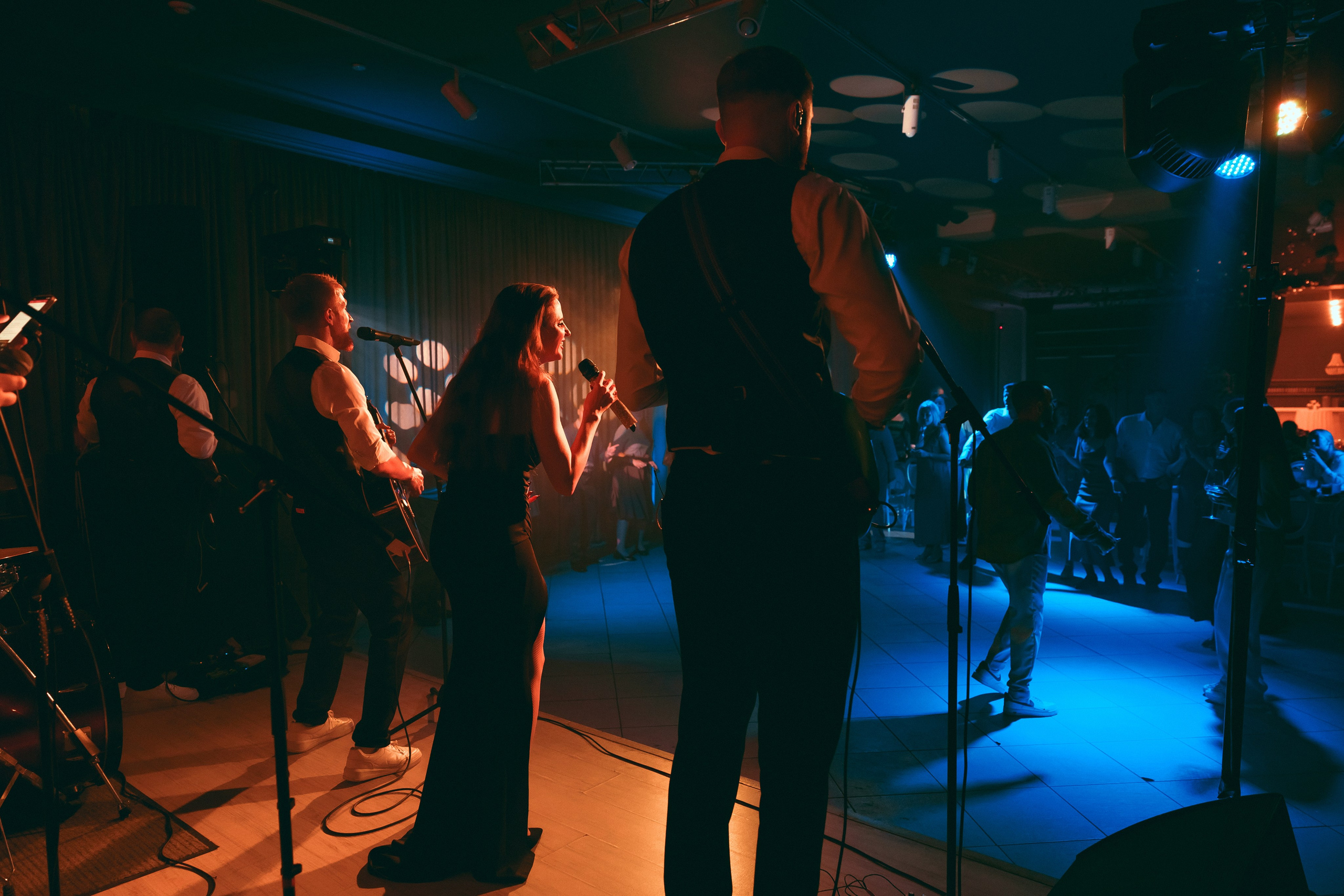 Кавер группа на свадьбу в Красноярске, свадебное агентство полного цикла