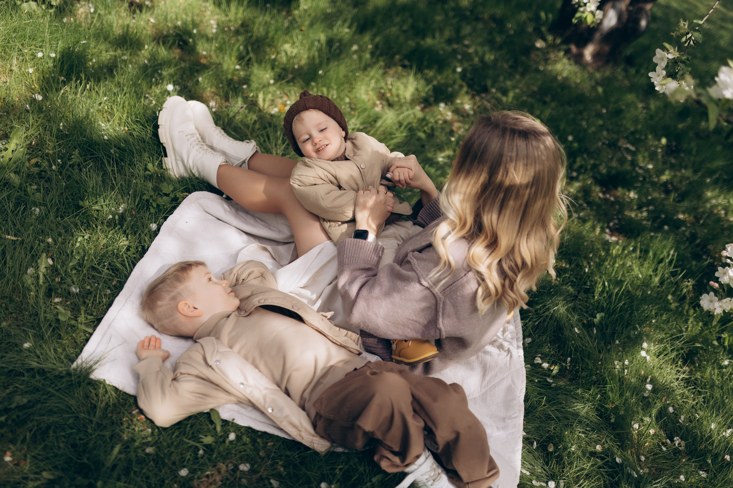 Семейная фотосессия на природе в Москве. Фотограф новорожденных Серпухов, Протвино, Москва I Марина Бурмистрова