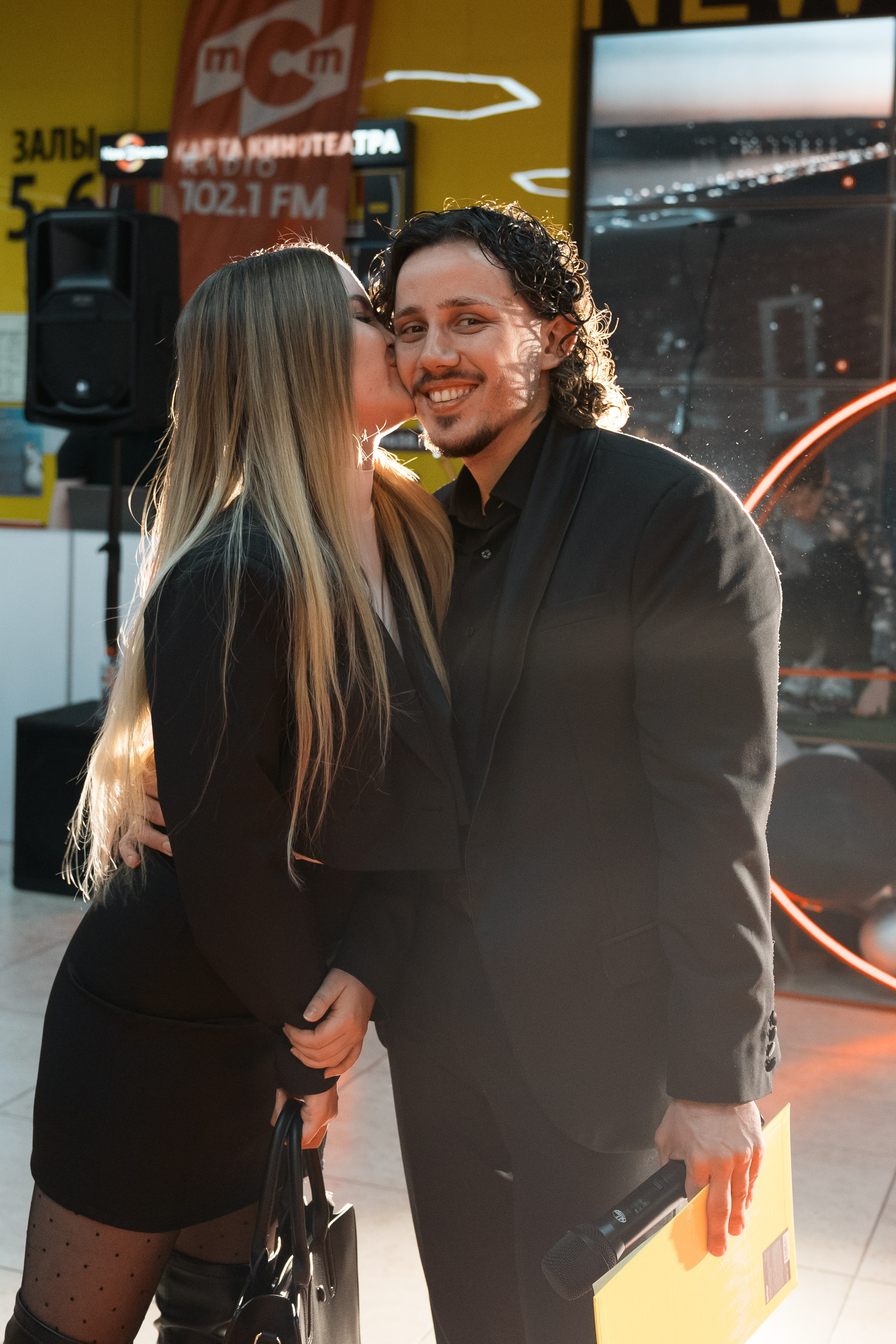 Веб-сериал «МЫ». Для тех, кто не ждёт удачи, а создаёт её. Каждая фотосессия — это твой момент, твой стиль, твой успех. 📸