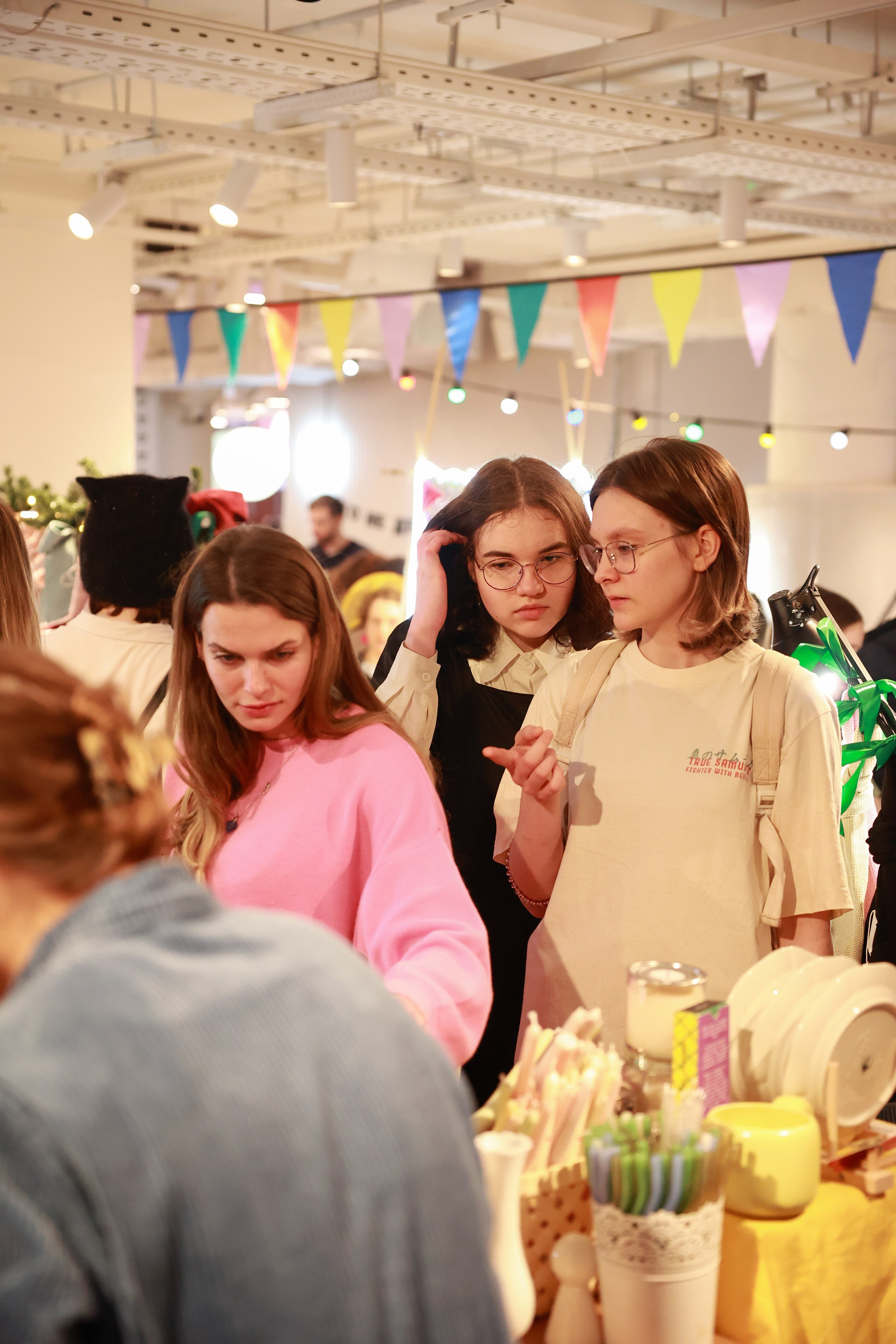 23–24 декабря 2023 в «Три вокзала. Депо» / День 1. Фотоотчеты «Ламбада-маркета»