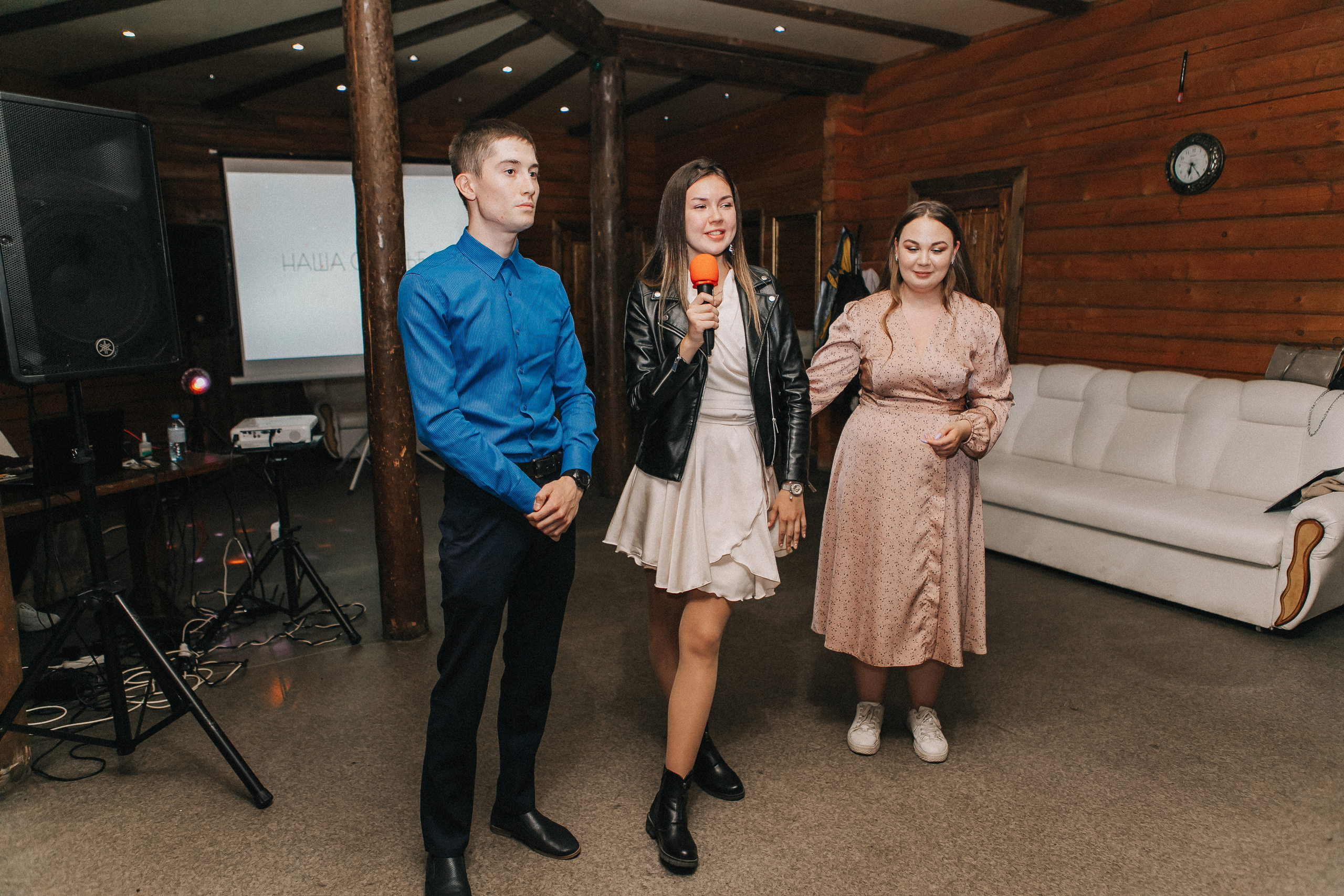 Анастасия и Вячеслав в студии и Бобровой долине. Свадебный фотограф Юлия Сарапульцева, Ижевск