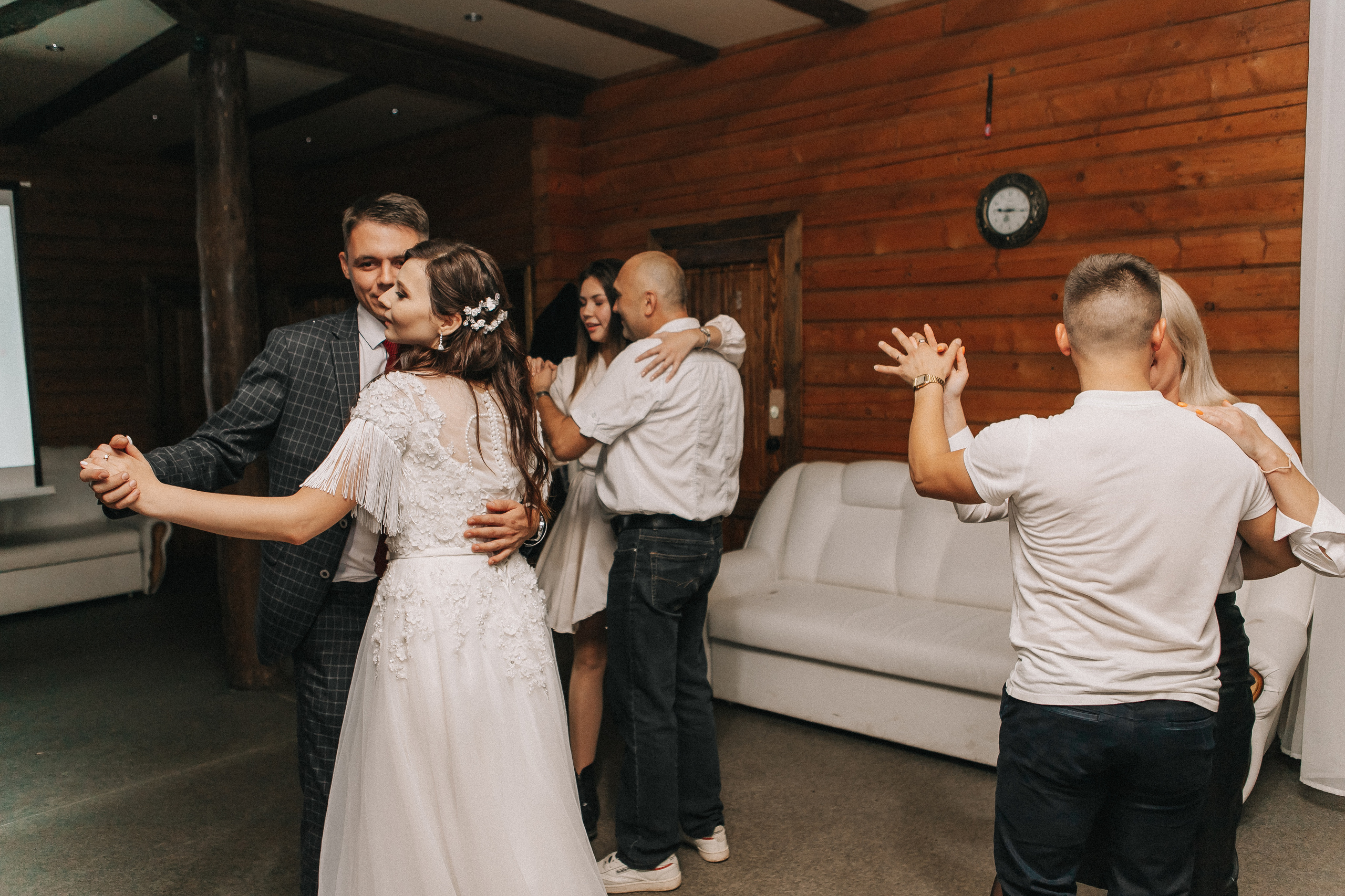 Анастасия и Вячеслав в студии и Бобровой долине. Свадебный фотограф Юлия Сарапульцева, Ижевск