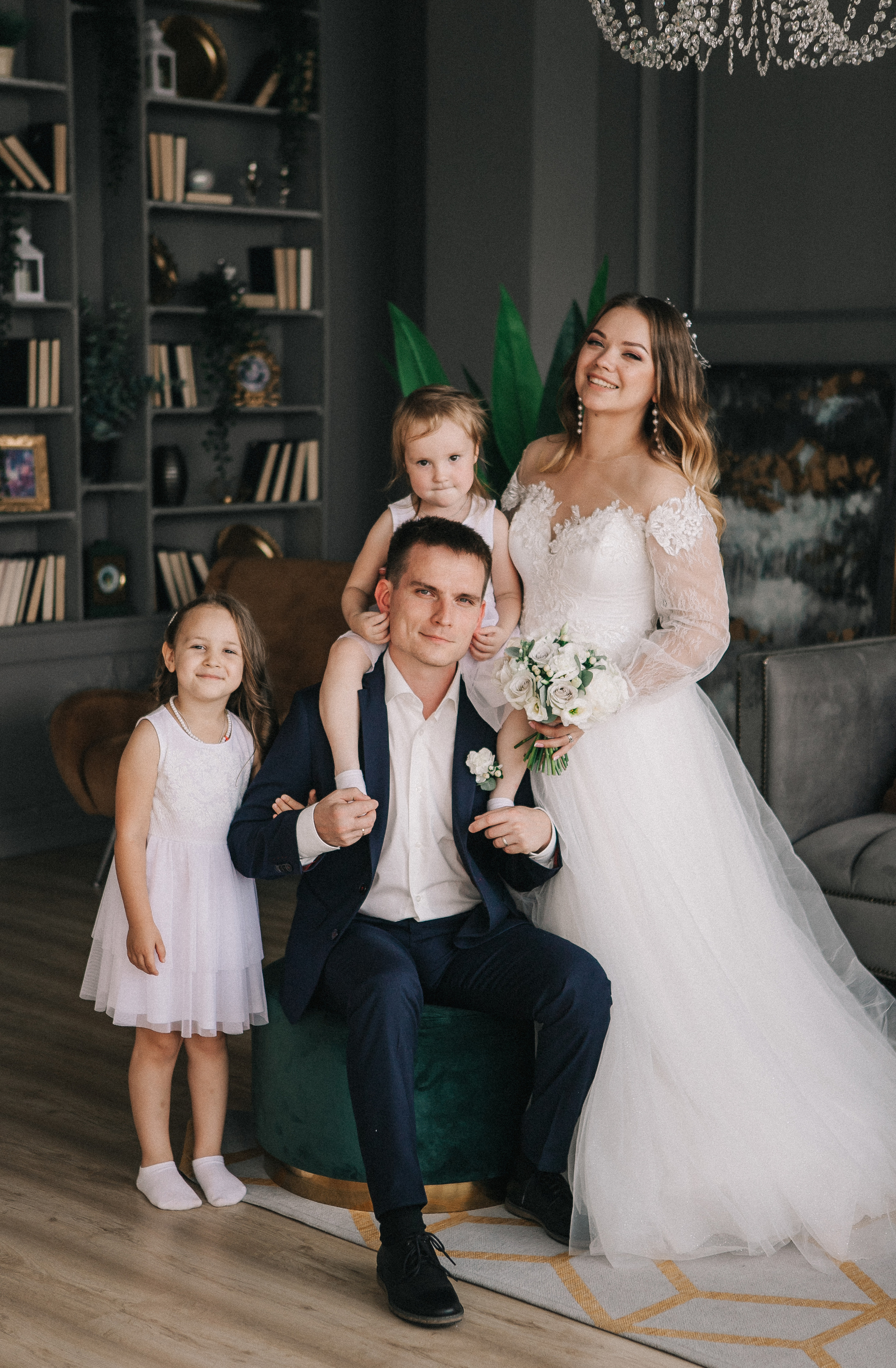 Татьяна и Никита, студия, парк. Свадебный фотограф Юлия Сарапульцева, Ижевск