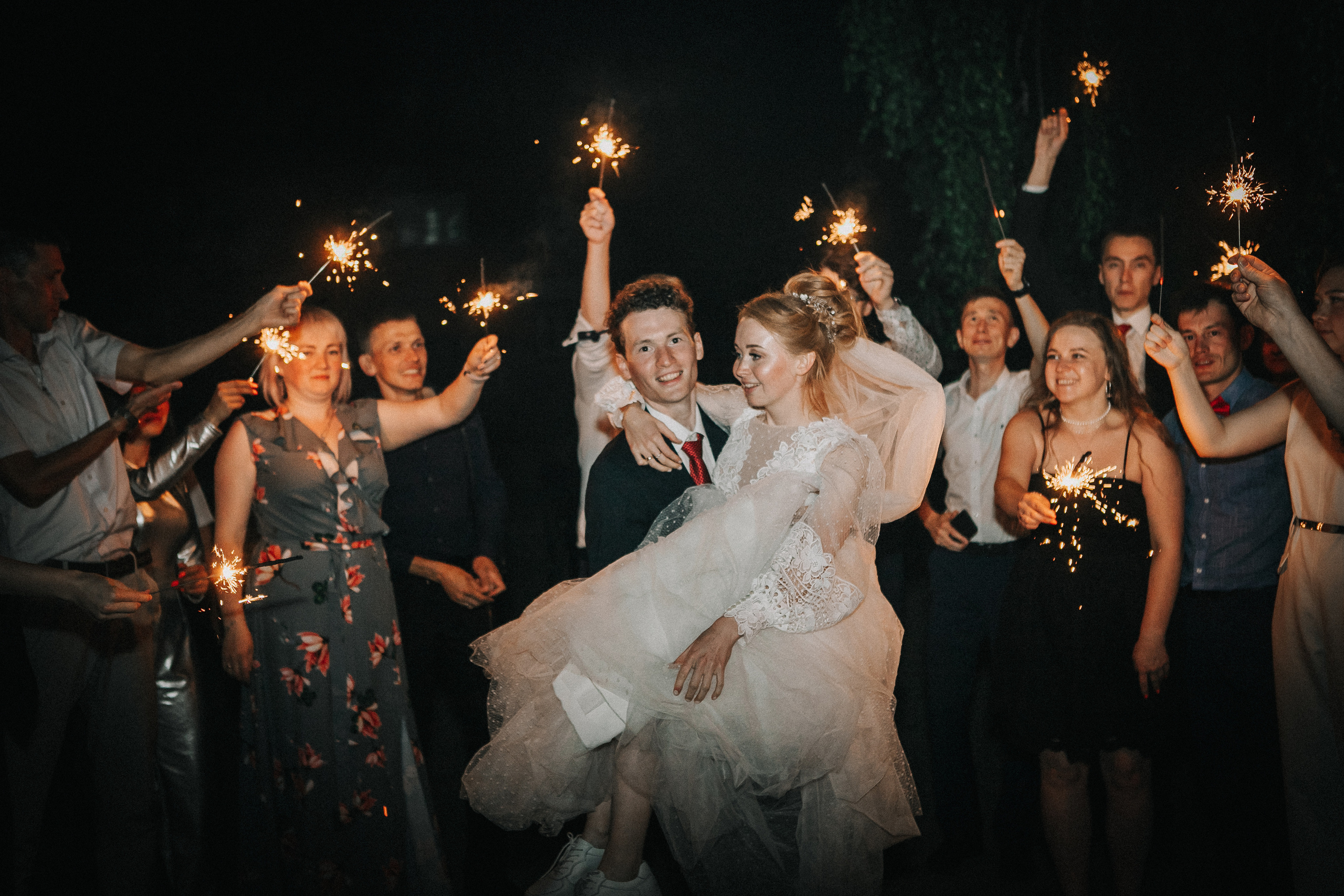 Руслан и Мария, парк Кирова, Ижсталь. Свадебный фотограф Юлия Сарапульцева, Ижевск