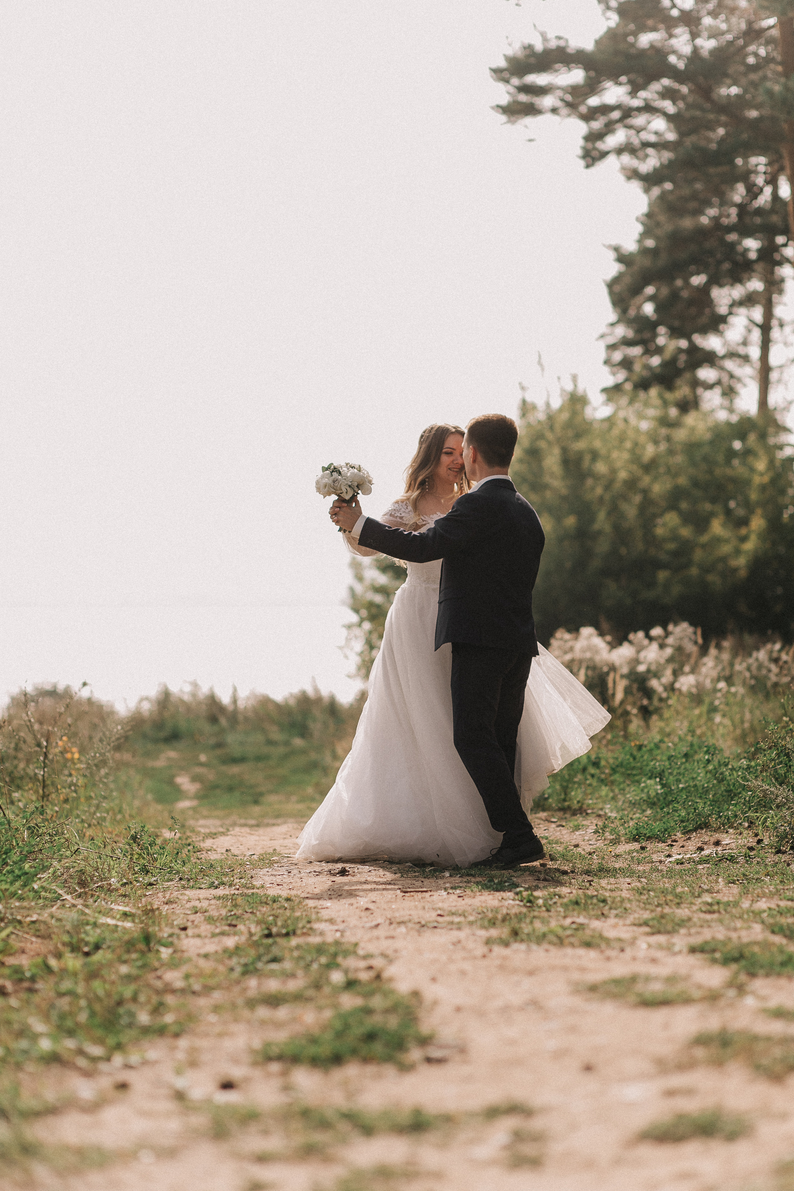 Татьяна и Никита, студия, парк. Свадебный фотограф Юлия Сарапульцева, Ижевск
