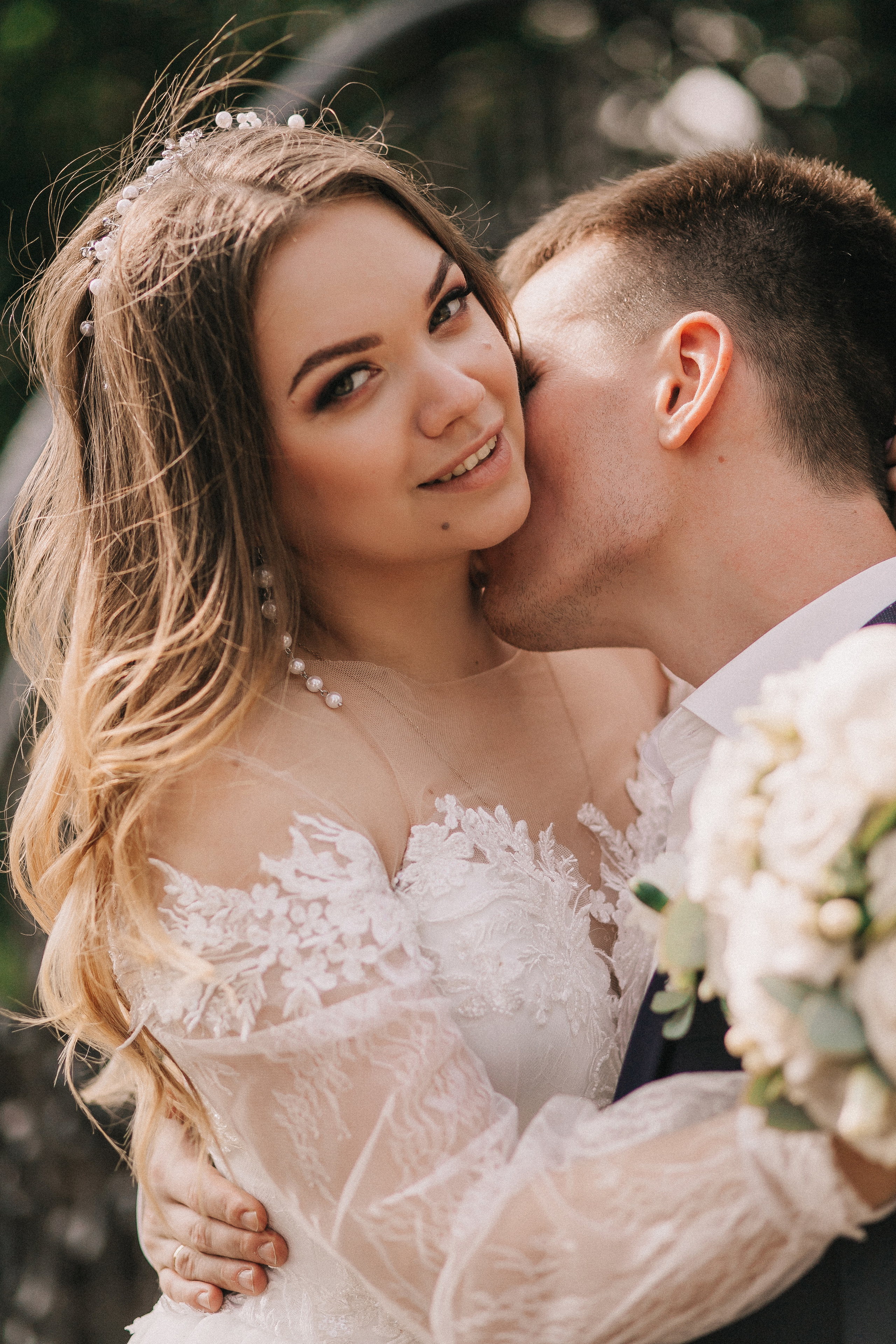 Татьяна и Никита, студия, парк. Свадебный фотограф Юлия Сарапульцева, Ижевск