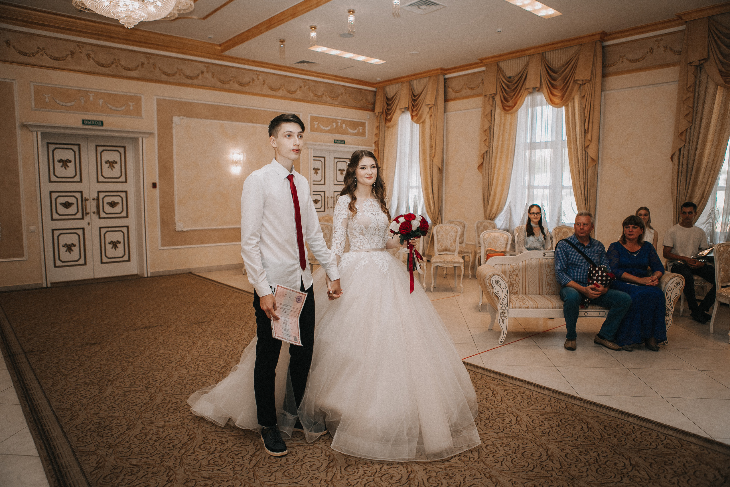 Мариам и Кирилл, Ижсталь, студия, парк Кирова. Свадебный фотограф Юлия Сарапульцева, Ижевск