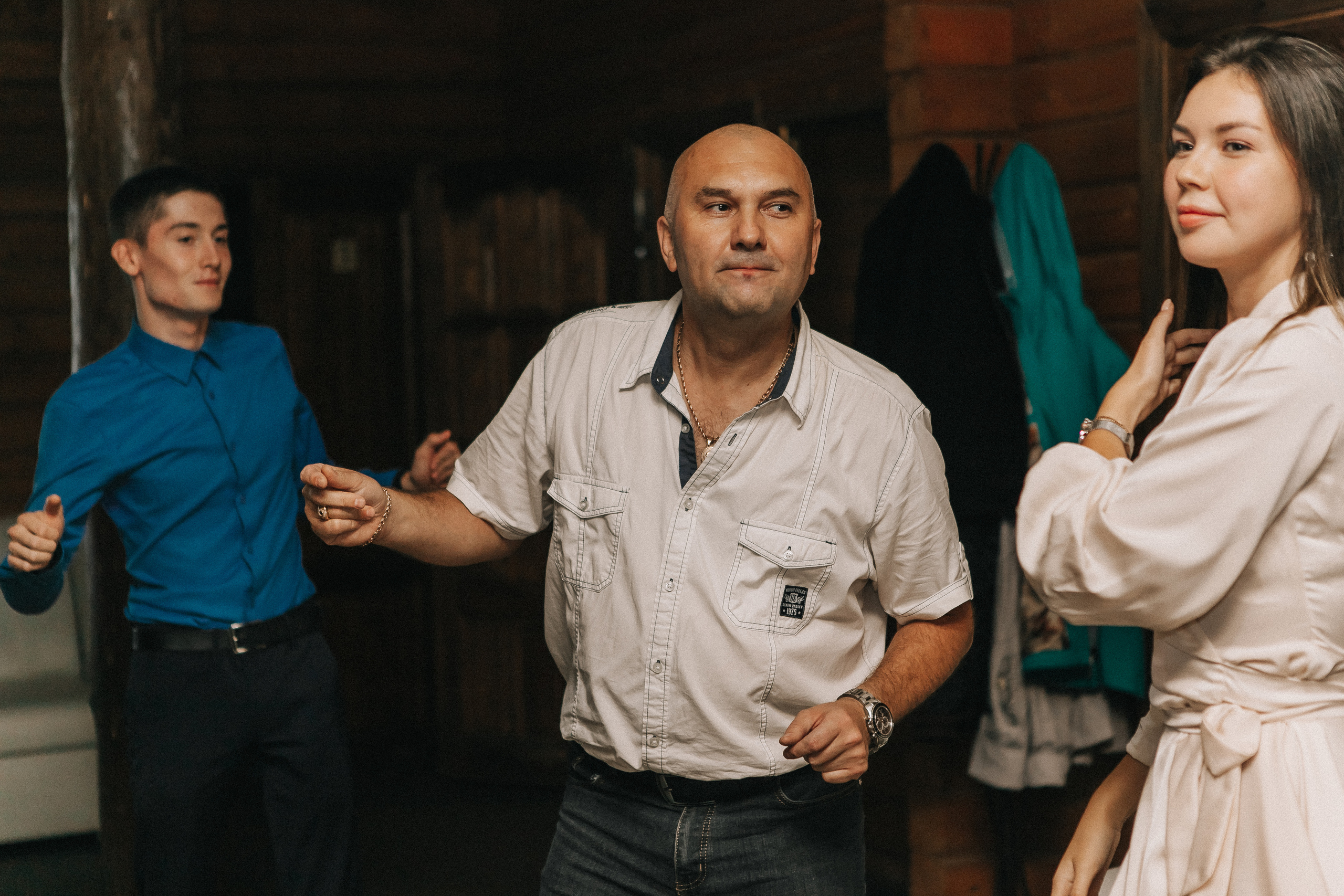 Анастасия и Вячеслав в студии и Бобровой долине. Свадебный фотограф Юлия Сарапульцева, Ижевск