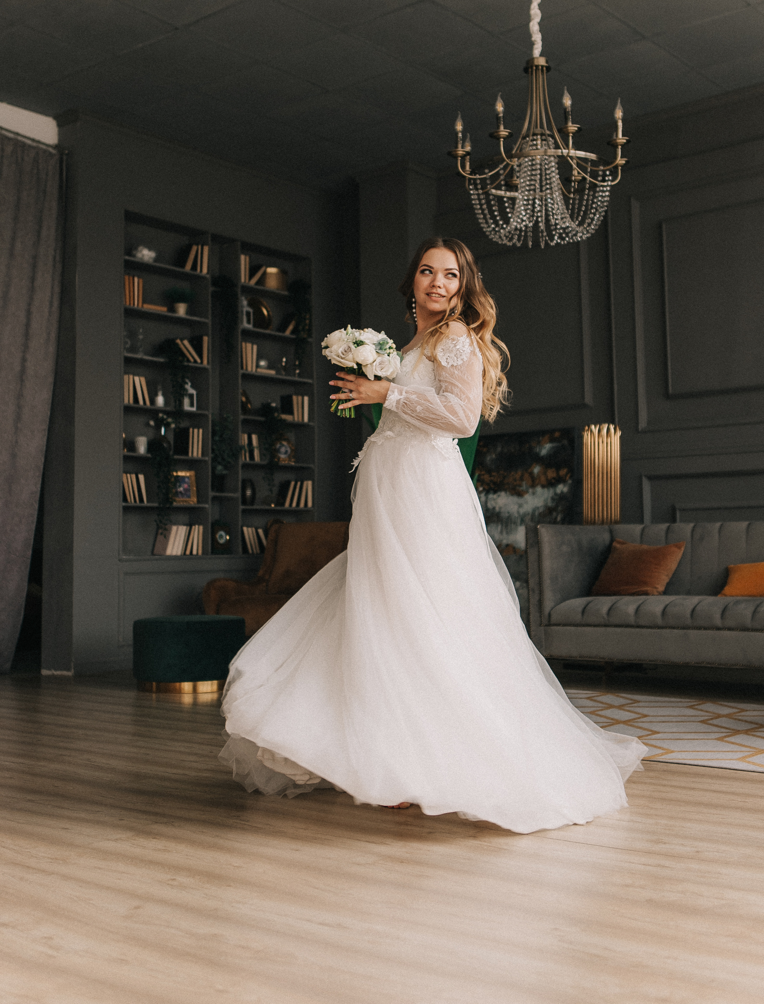 Татьяна и Никита, студия, парк. Свадебный фотограф Юлия Сарапульцева, Ижевск