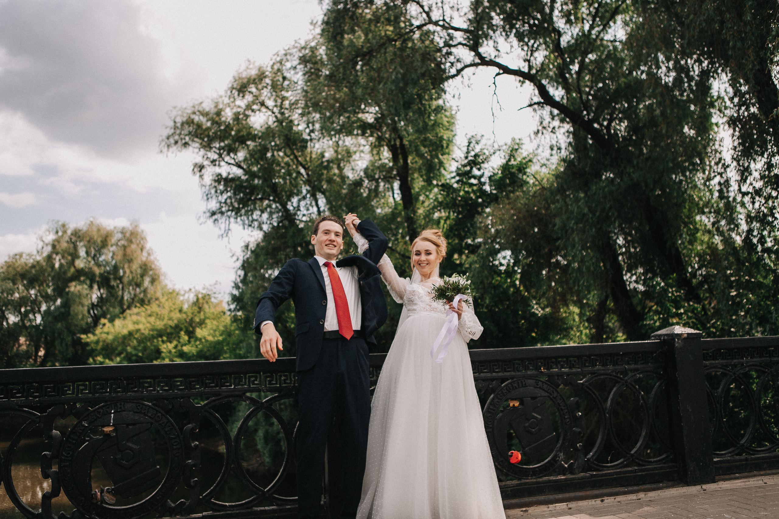 Руслан и Мария, парк Кирова, Ижсталь. Свадебный фотограф Юлия Сарапульцева, Ижевск