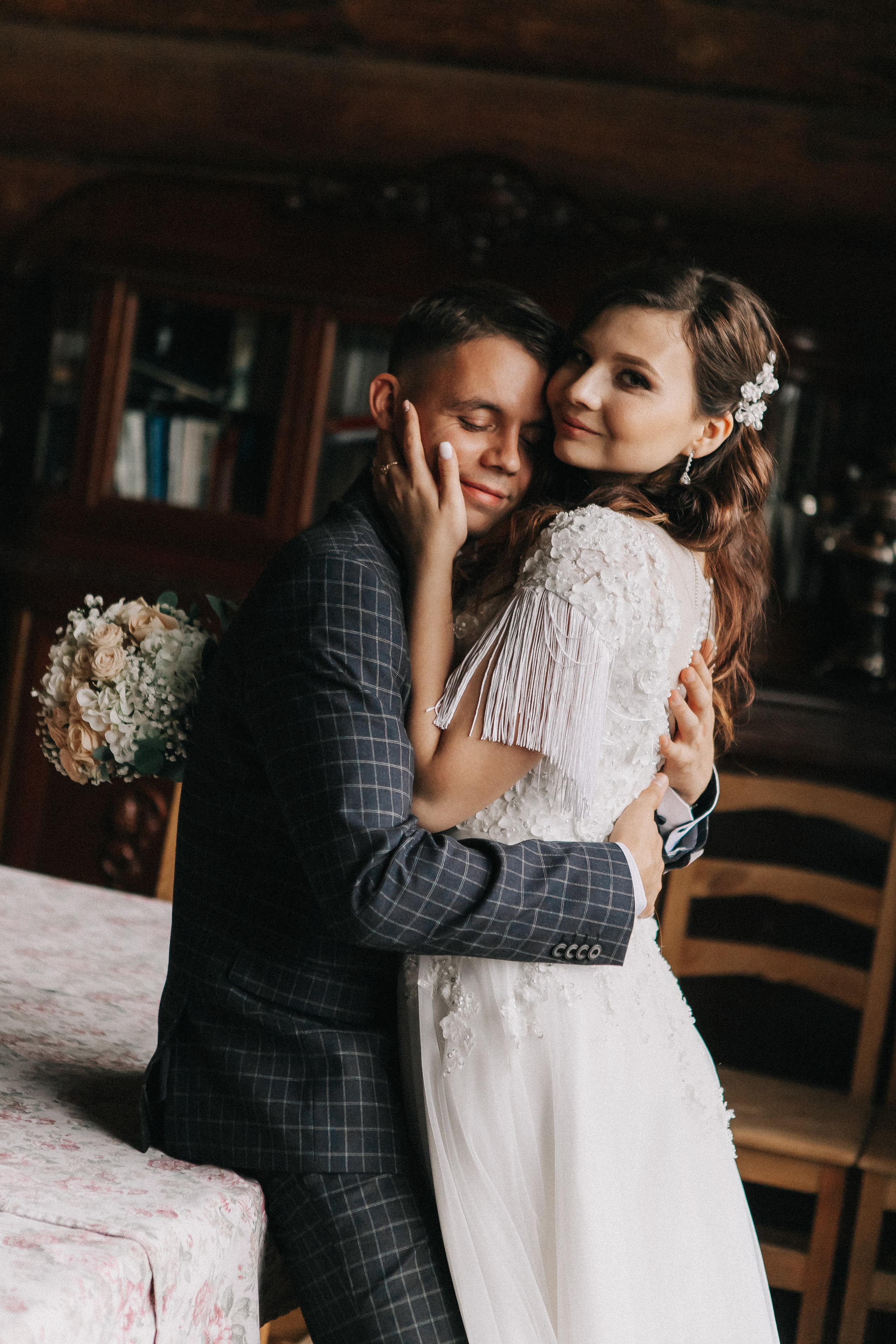 Анастасия и Вячеслав в студии и Бобровой долине. Свадебный фотограф Юлия Сарапульцева, Ижевск