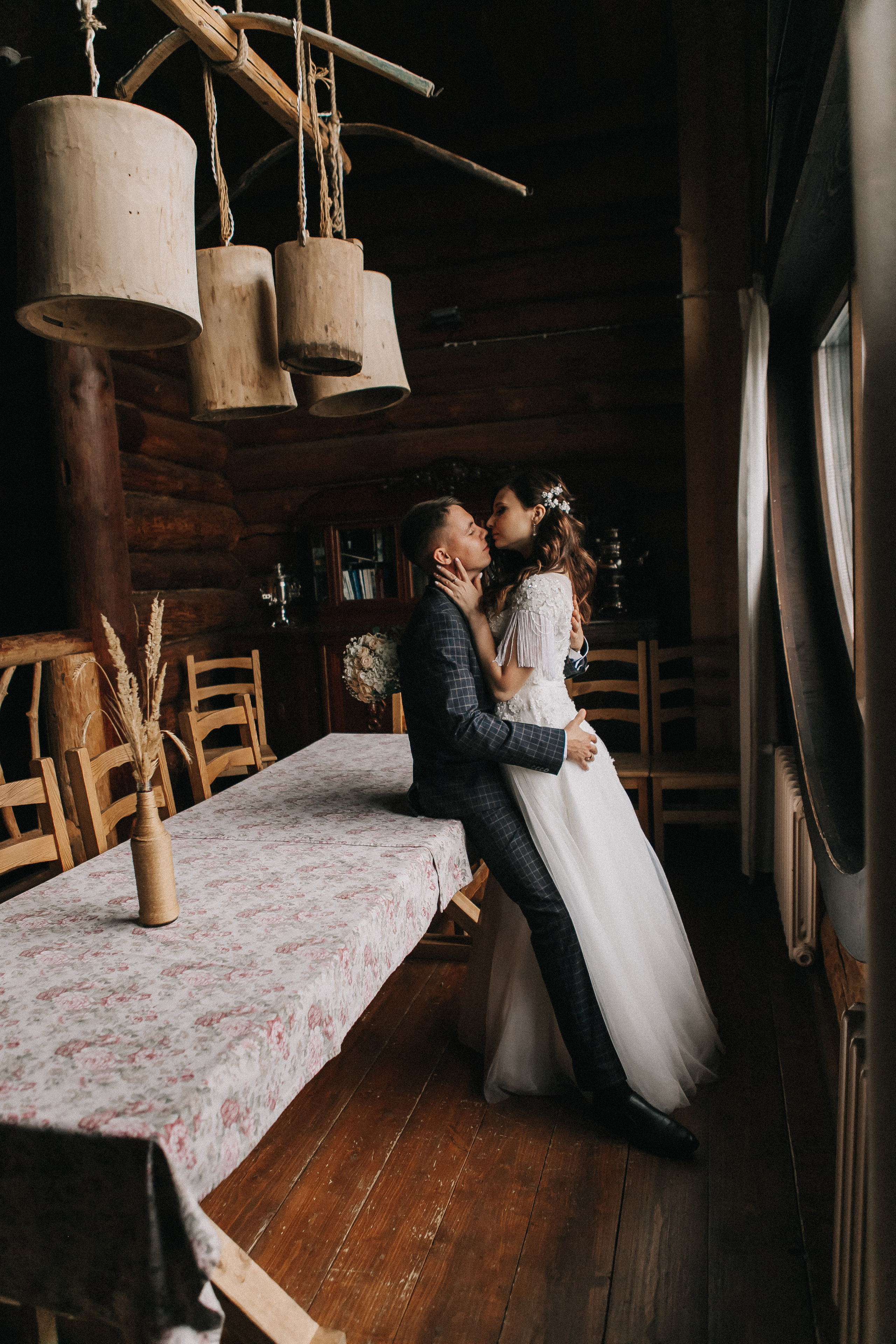 Анастасия и Вячеслав в студии и Бобровой долине. Свадебный фотограф Юлия Сарапульцева, Ижевск