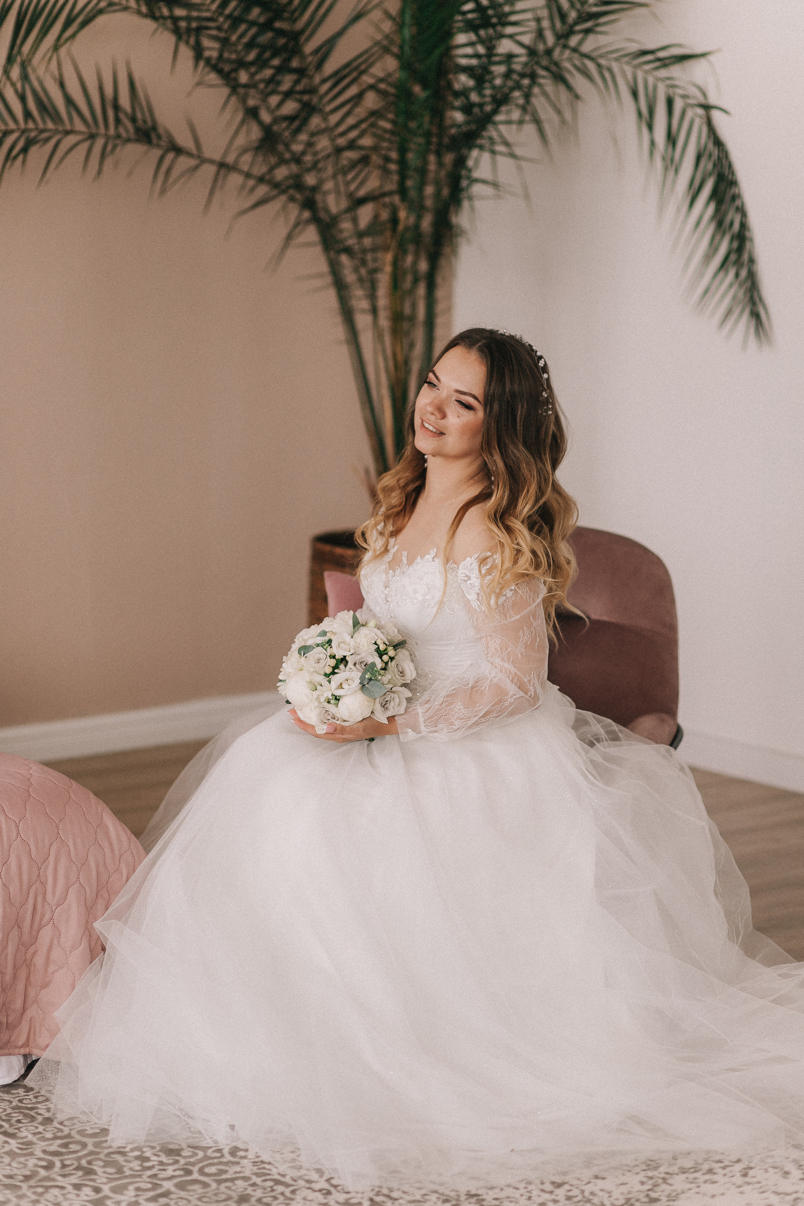 Татьяна и Никита, студия, парк. Свадебный фотограф Юлия Сарапульцева, Ижевск