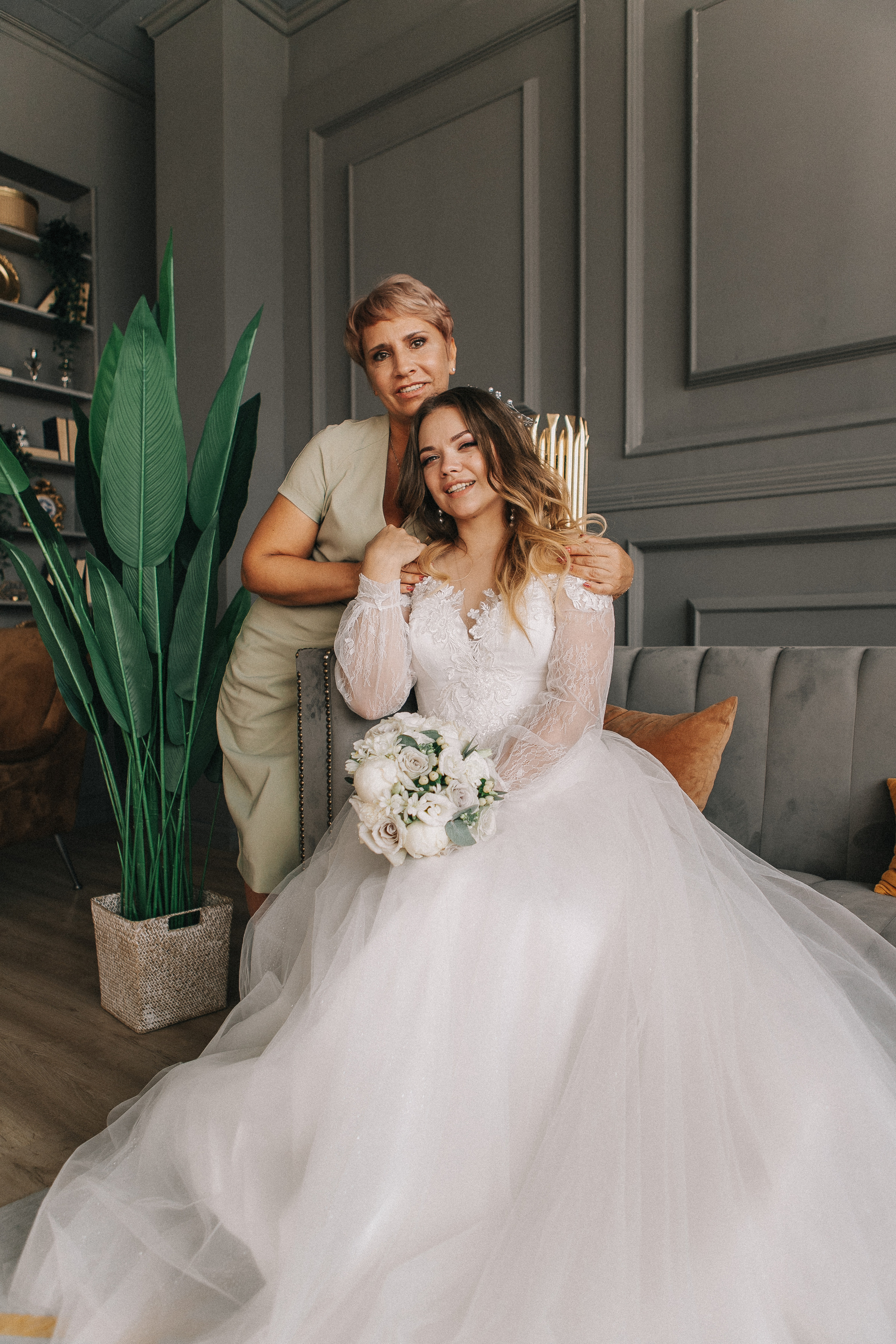 Татьяна и Никита, студия, парк. Свадебный фотограф Юлия Сарапульцева, Ижевск