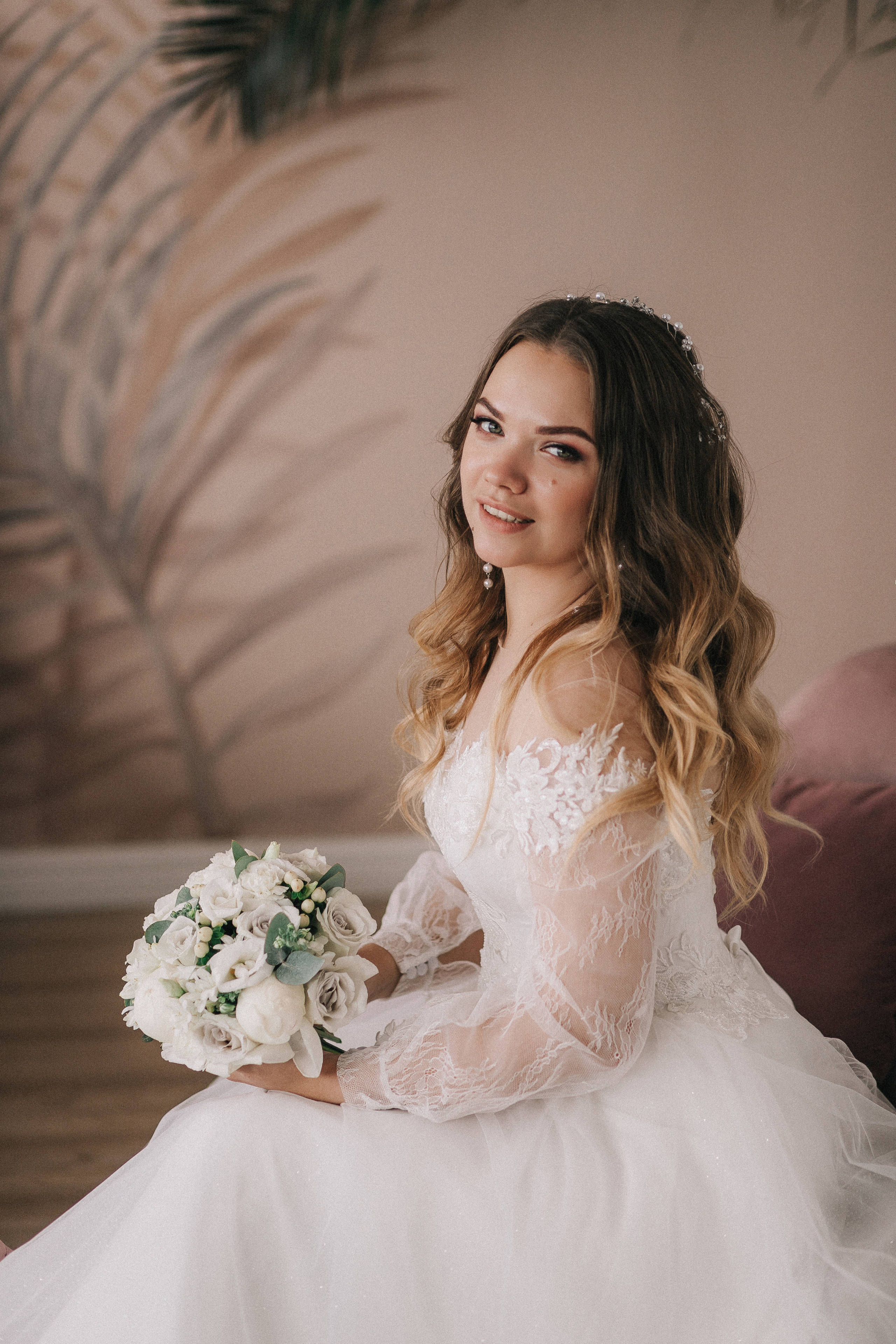 Татьяна и Никита, студия, парк. Свадебный фотограф Юлия Сарапульцева, Ижевск