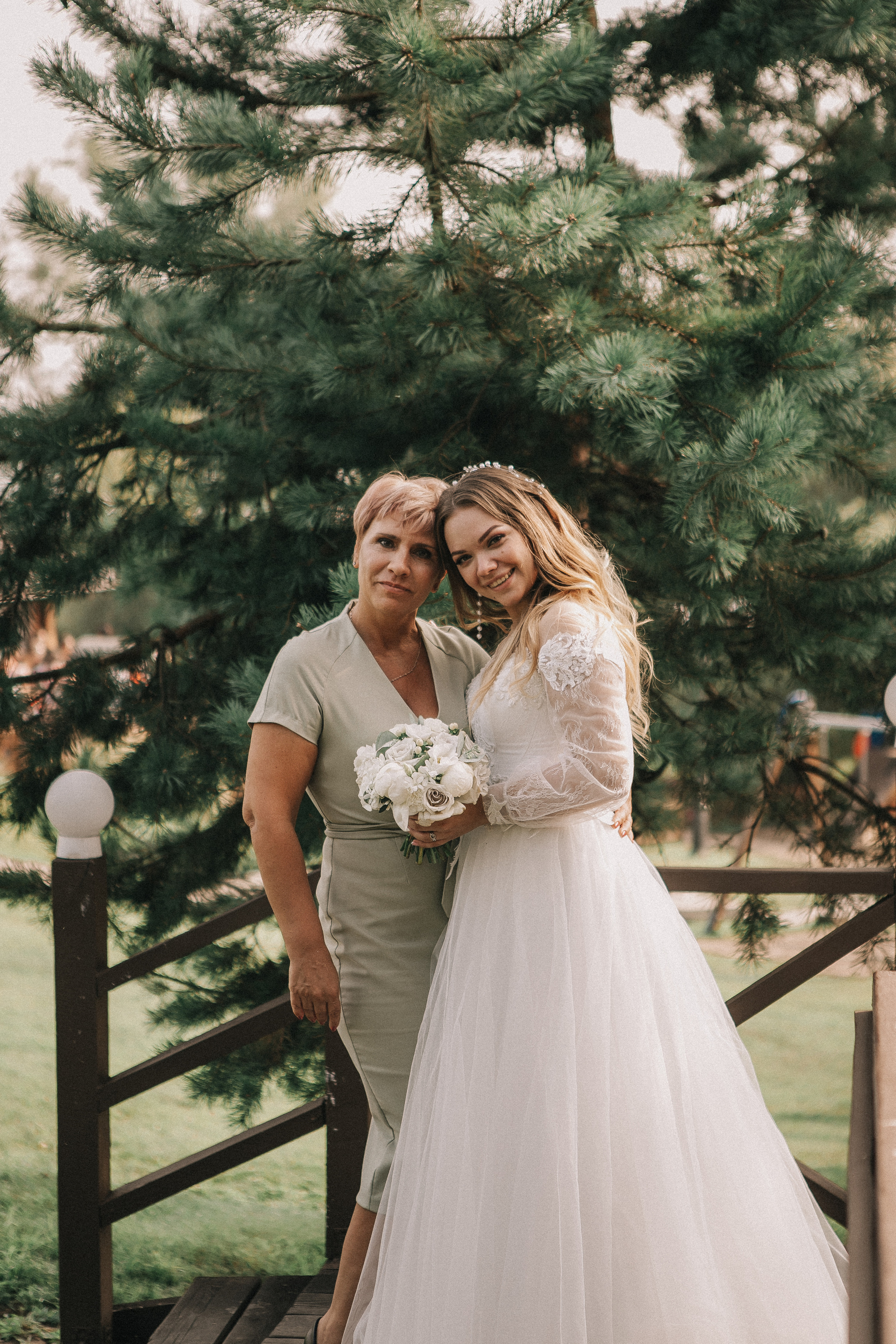 Татьяна и Никита, студия, парк. Свадебный фотограф Юлия Сарапульцева, Ижевск