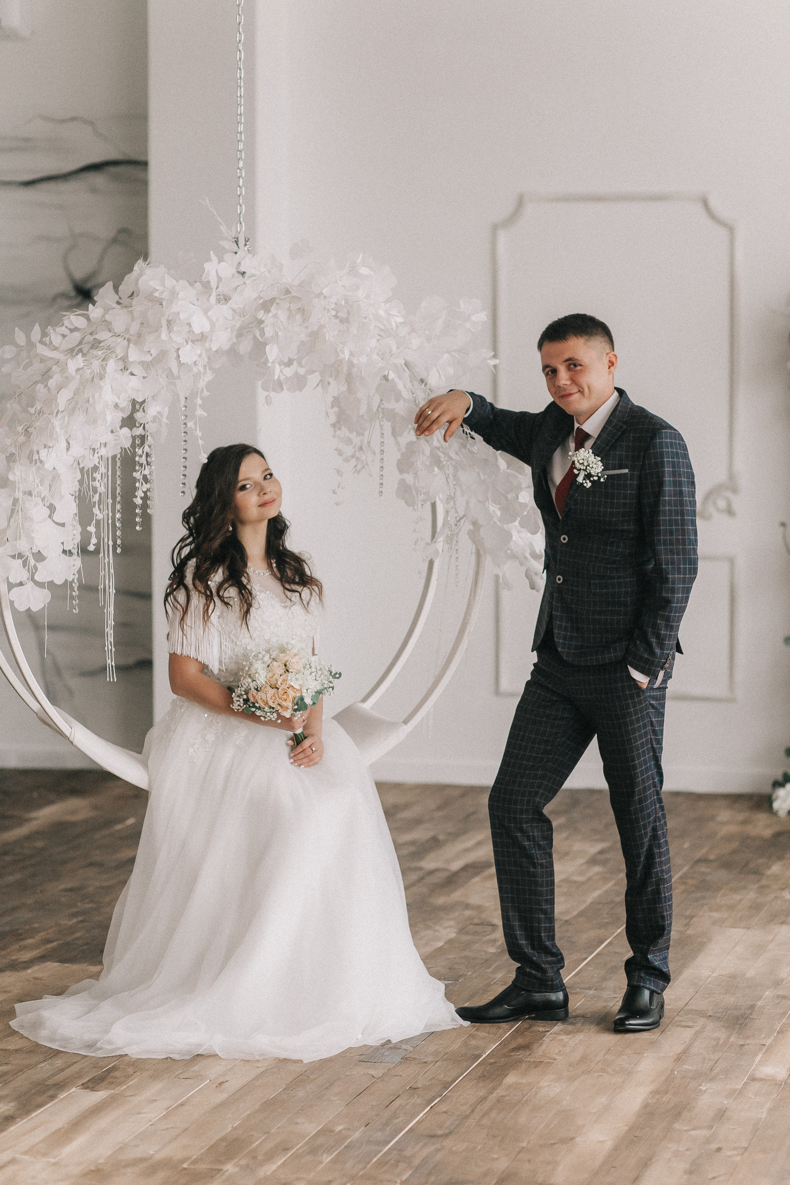 Анастасия и Вячеслав в студии и Бобровой долине. Свадебный фотограф Юлия Сарапульцева, Ижевск