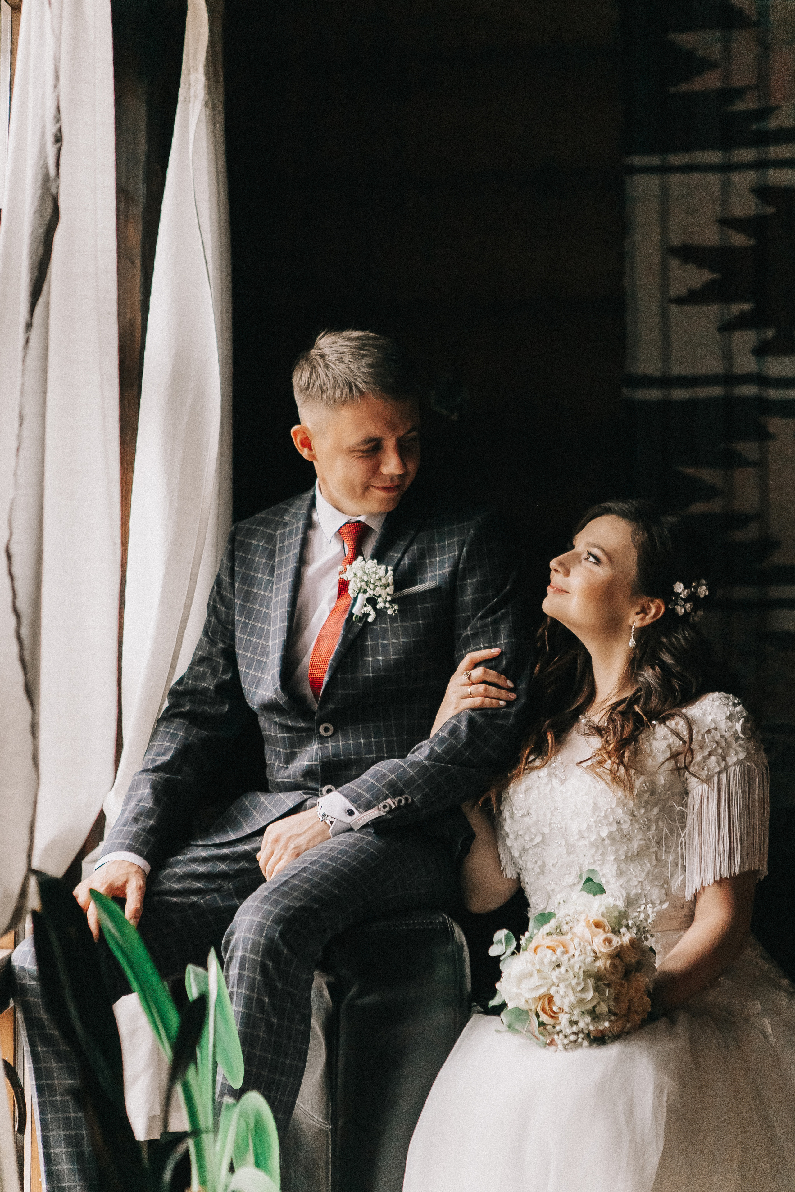 Анастасия и Вячеслав в студии и Бобровой долине. Свадебный фотограф Юлия Сарапульцева, Ижевск