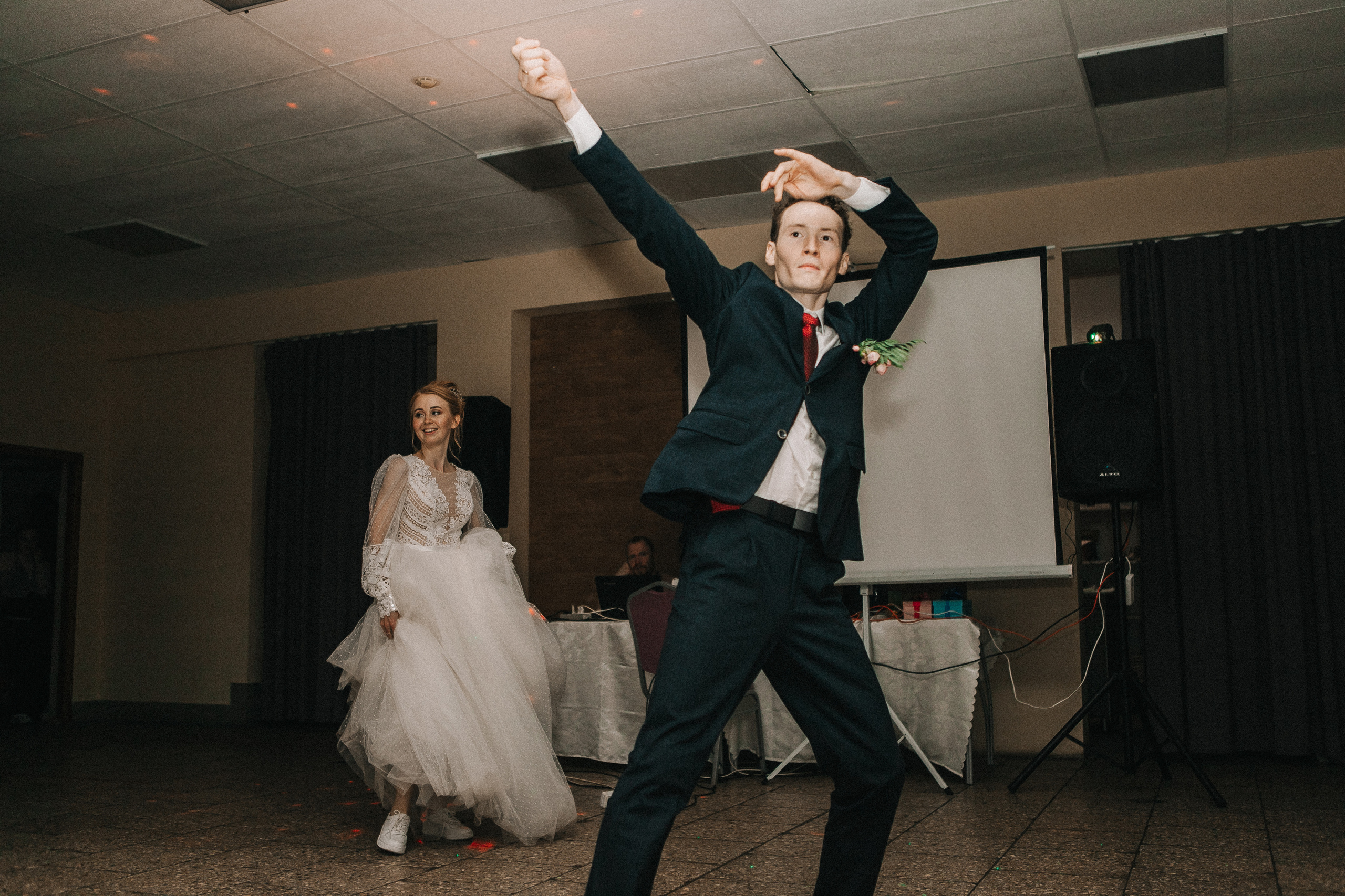 Руслан и Мария, парк Кирова, Ижсталь. Свадебный фотограф Юлия Сарапульцева, Ижевск