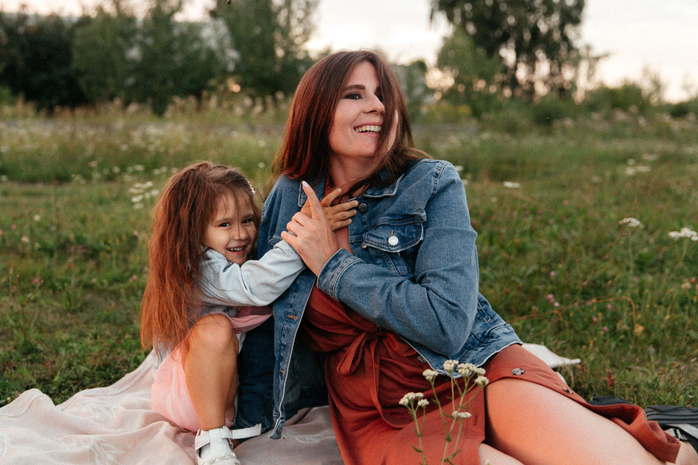 Юля и Софа. Фотограф Любовь Щербинина