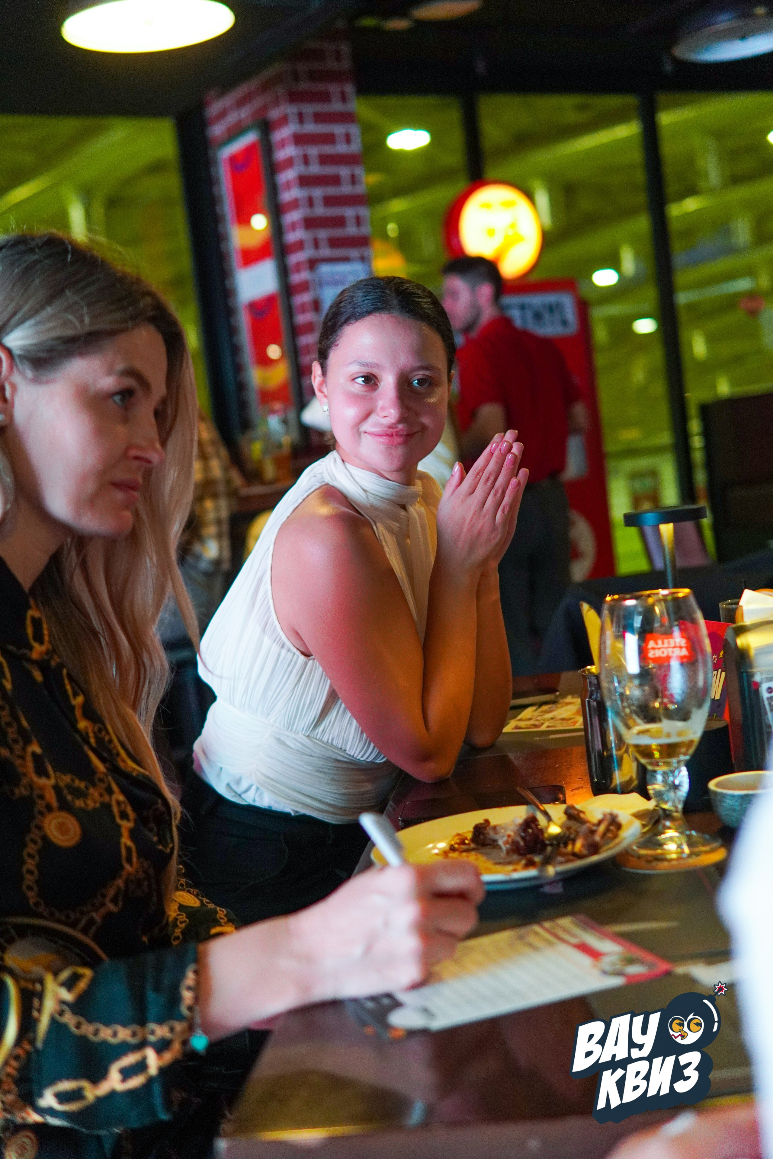 WOW QUIZ DUBAI. Фото | Видео Контент Мишель Ватаманюк