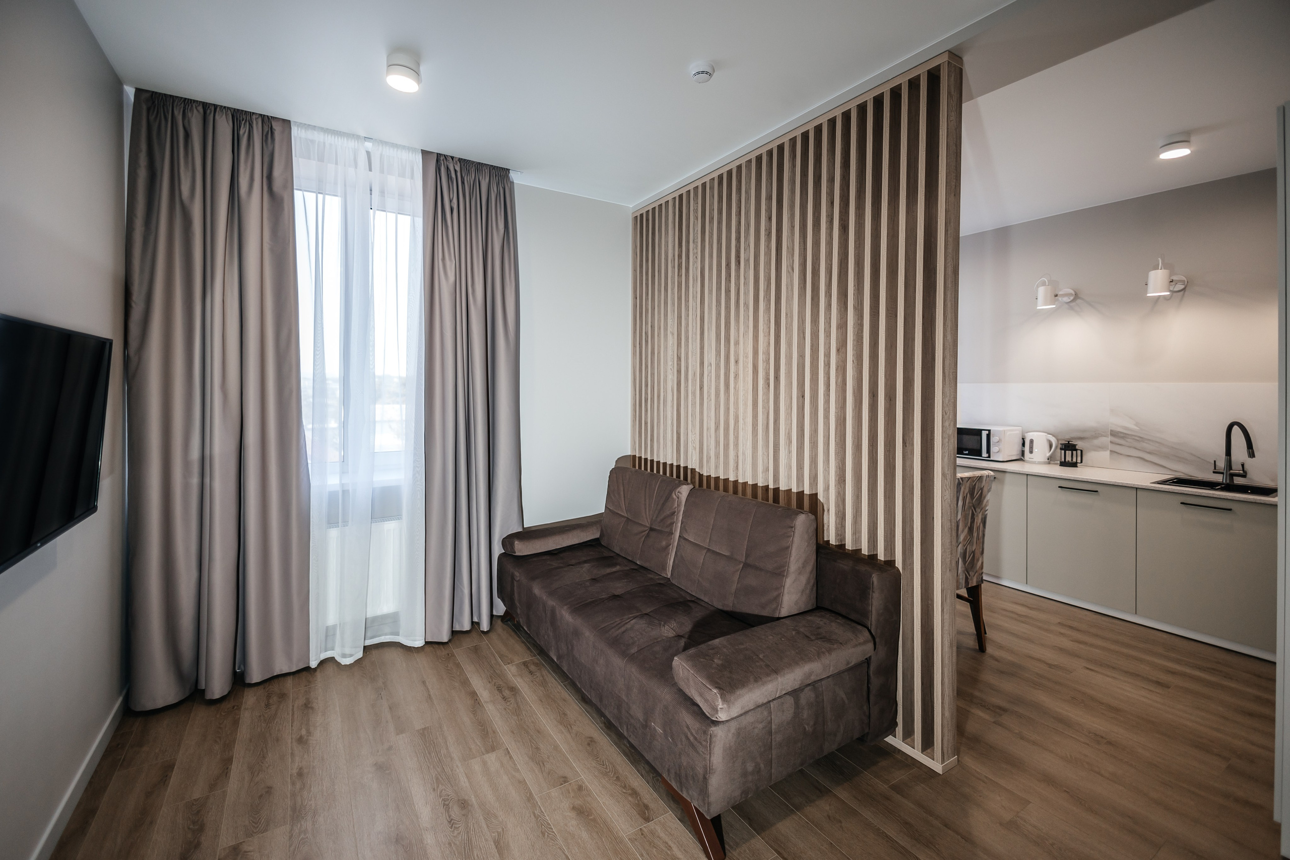 Дзержинского 32. Самый свадебный фотограф