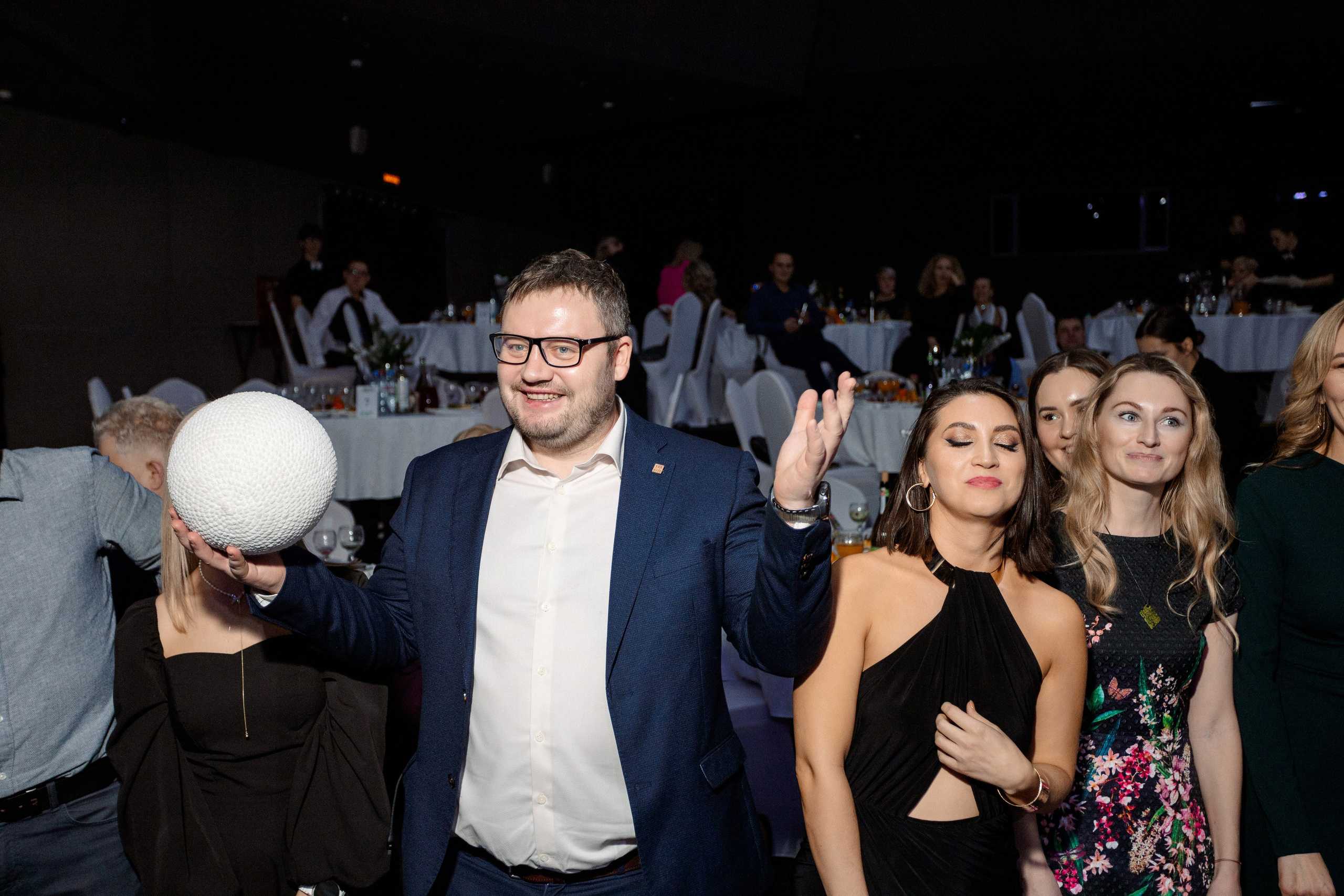 РЕПОРТАЖ: НОВЫЙ ГОД В ДК МЕТАЛЛУРГ. Профессиональный фотограф в Ижевске Леша Петров