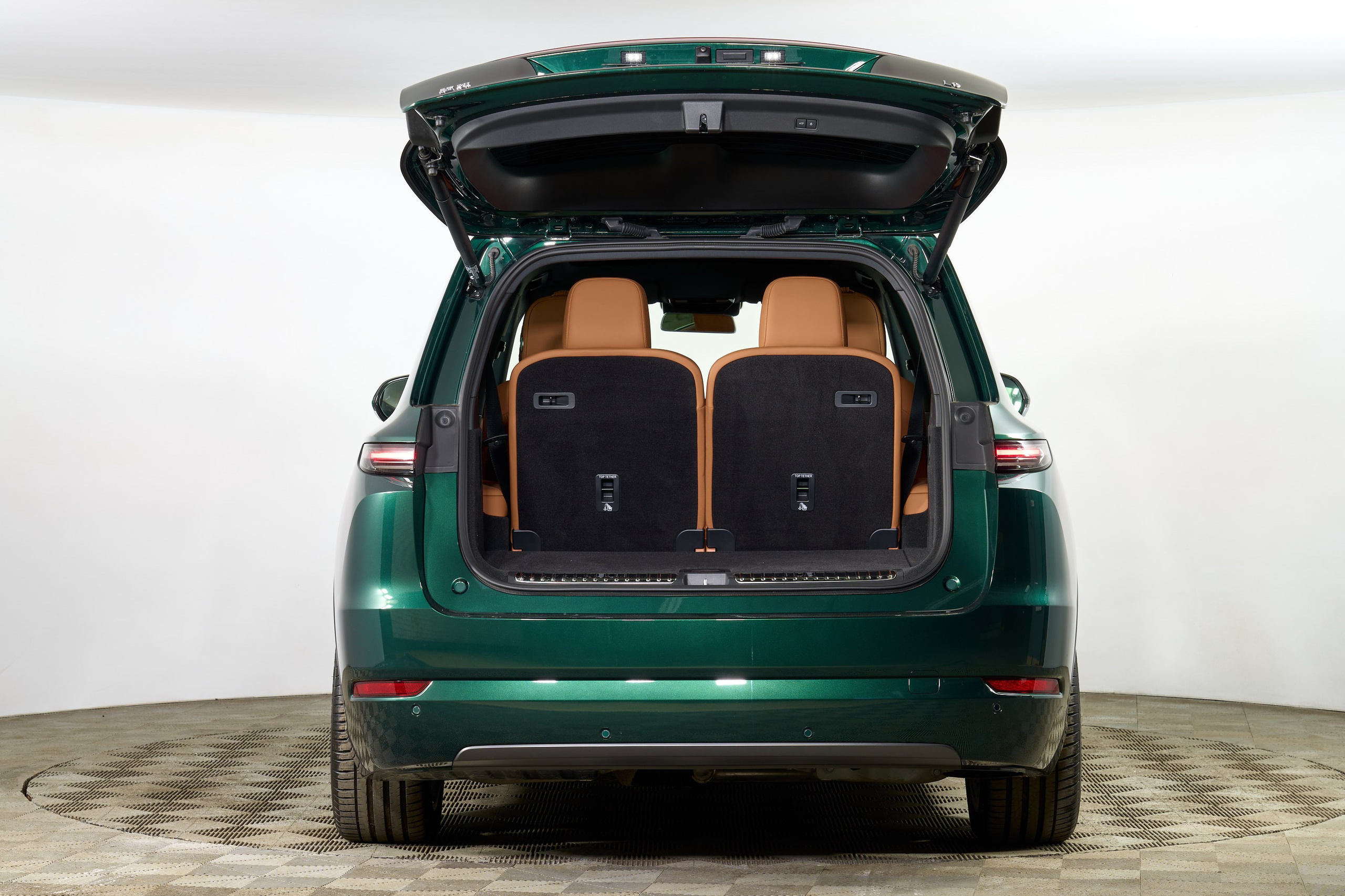 Lixiang L9. Фотограф Николай Прокофьев модельные тесты в Москве